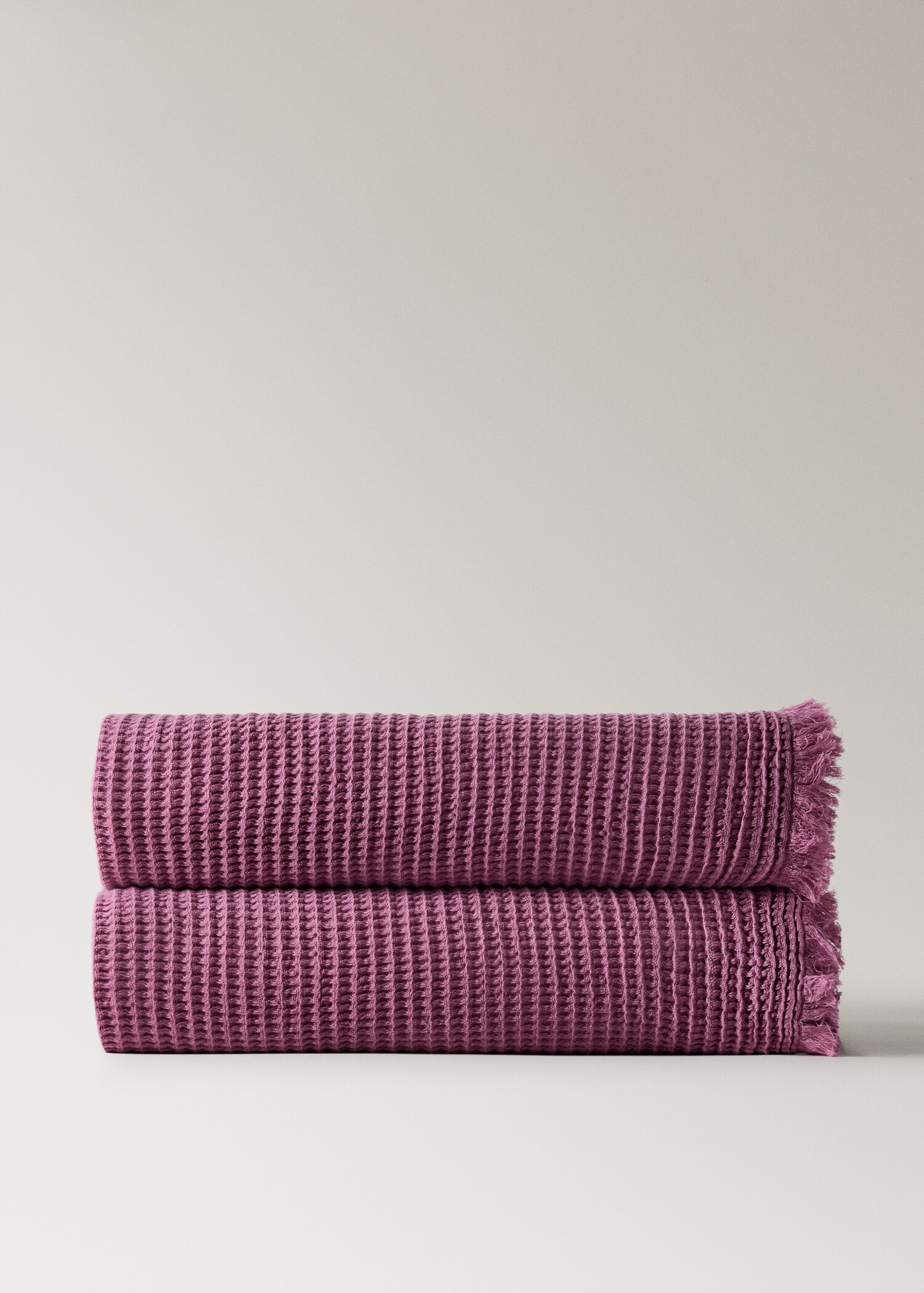 Cotton waffle blanket with fringed finish - Article without model