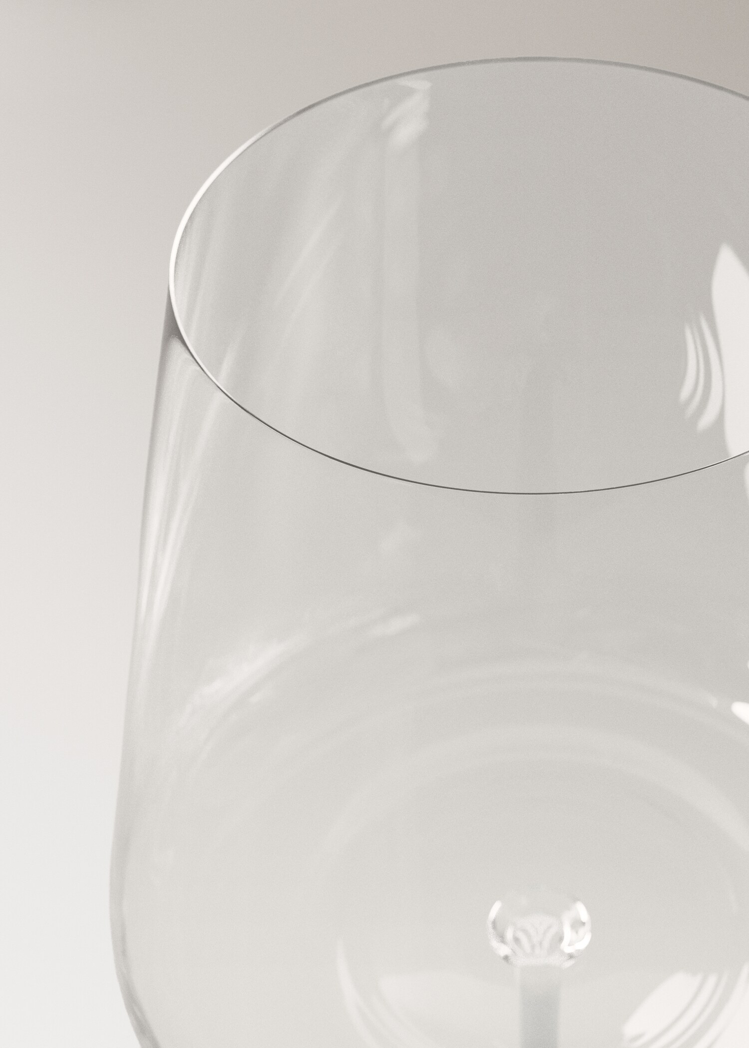 Crystaline glass - Details of the article 1