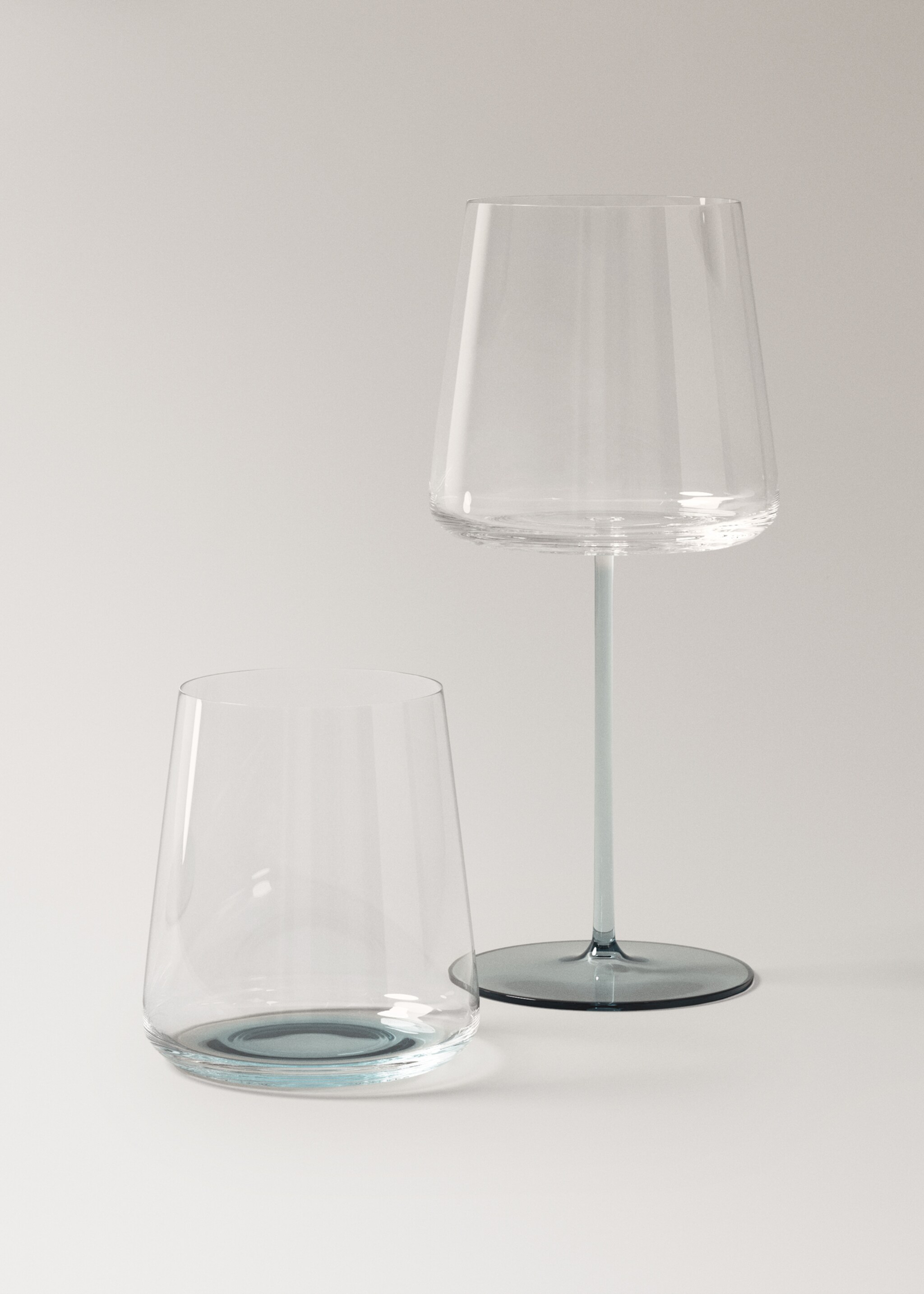 Crystaline glass - Details of the article 3, Blue. Ref: 27061521-00.