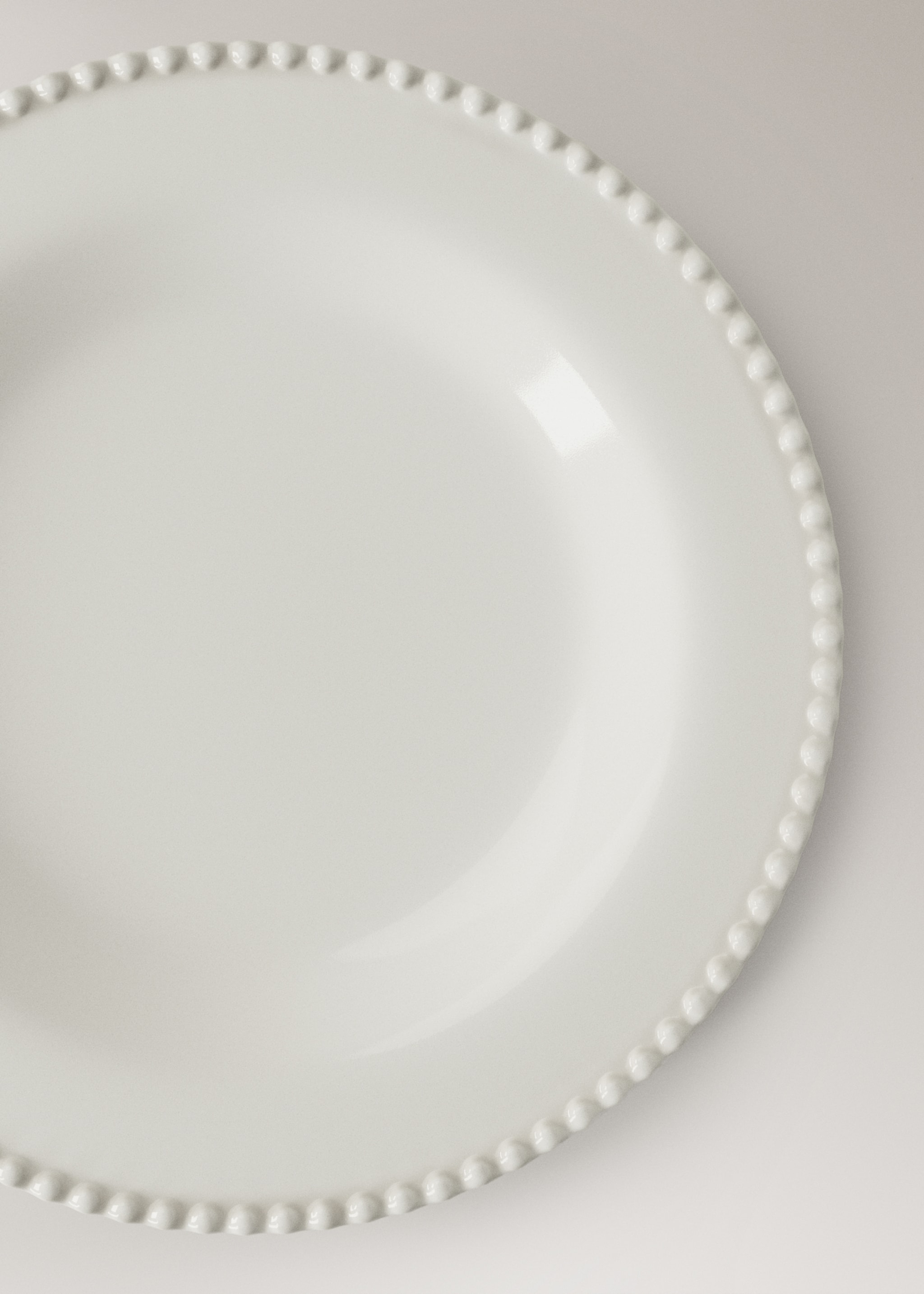 Dekorativer Steingut-Teller - Detail des Artikels 1, Weiß. Ref: 27061522-00.