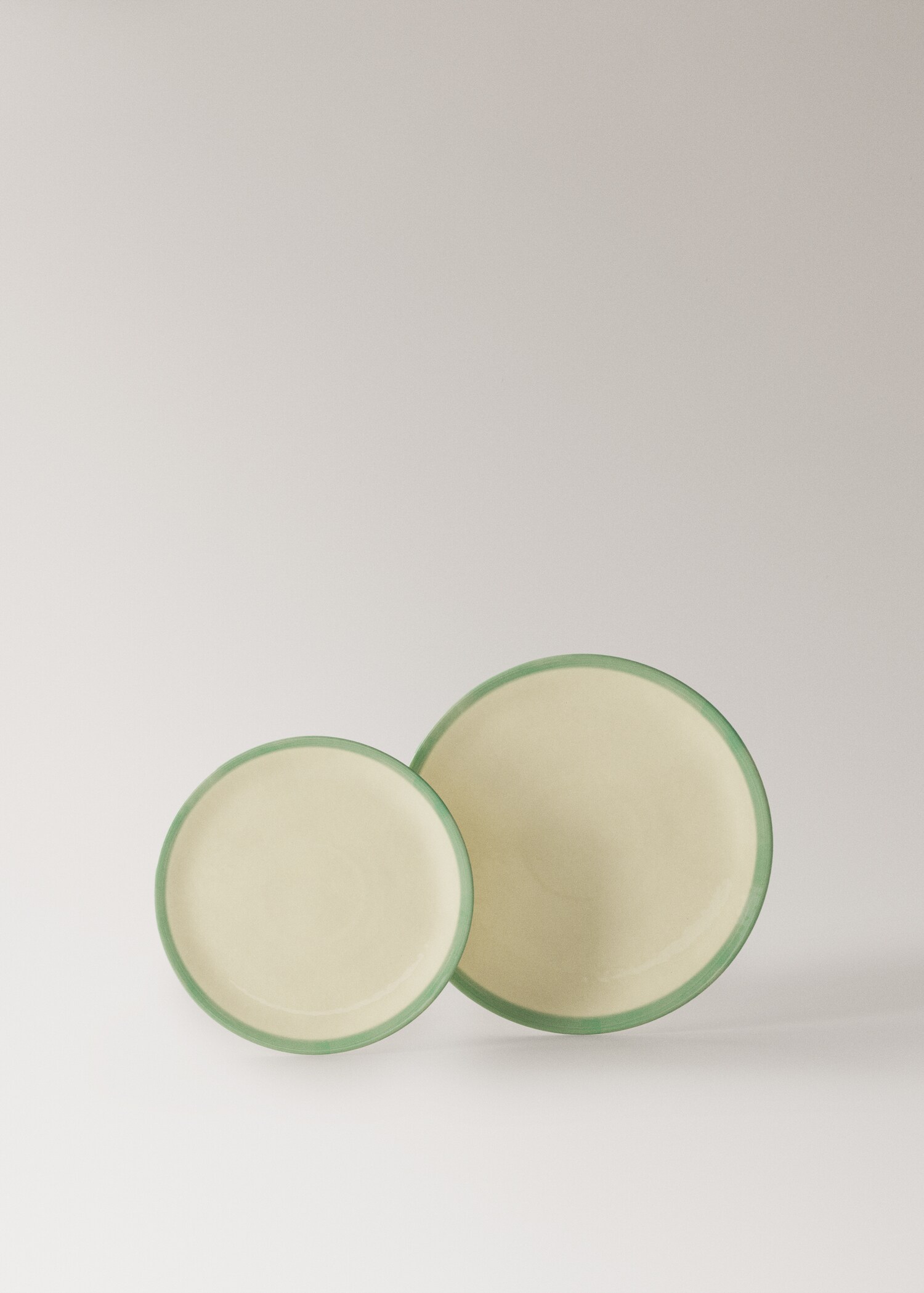 Contrast stoneware dessert plate - Details of the article 3