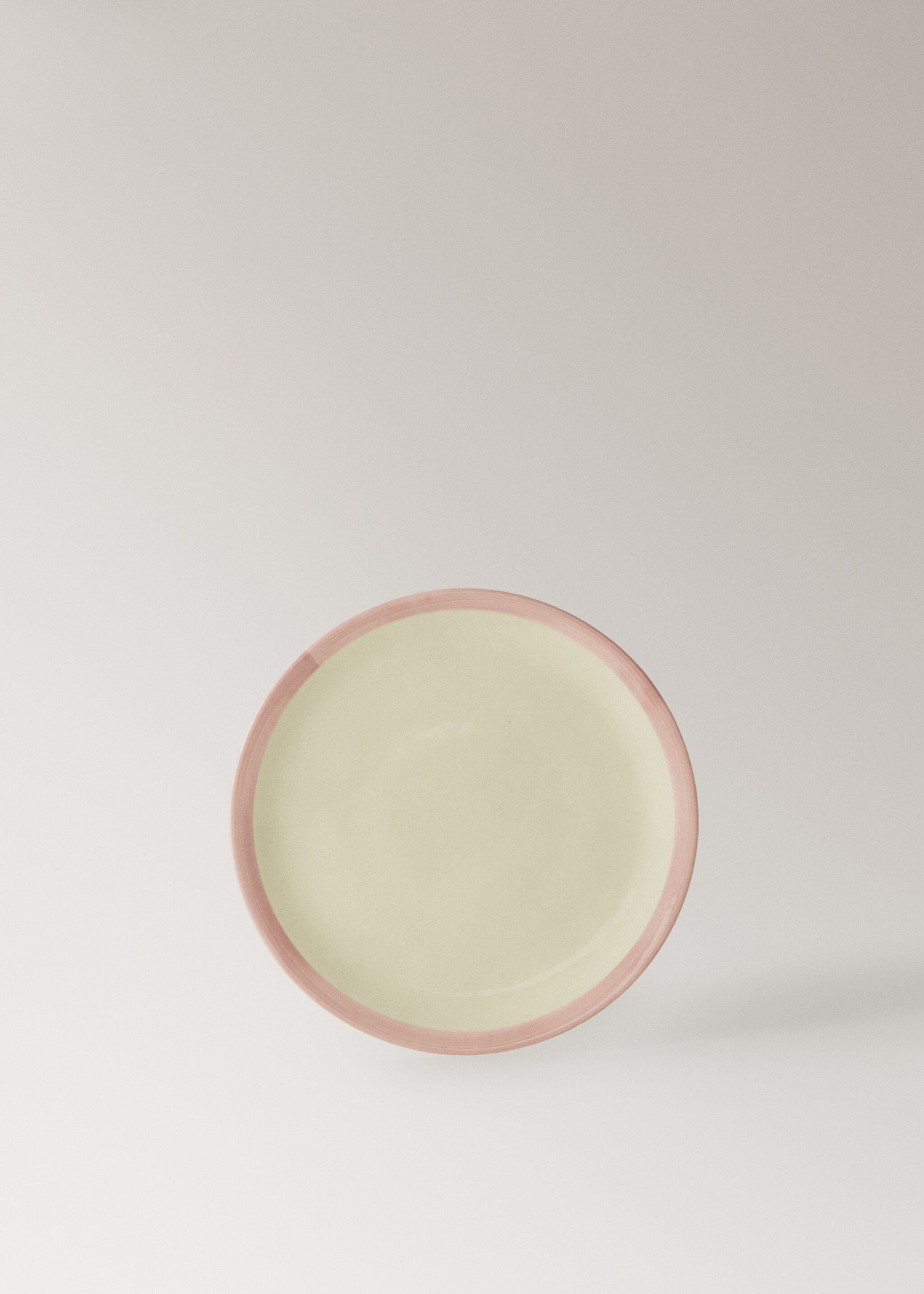 Contrast stoneware dessert plate - Article without model, Pale Pink. Ref: 27061523-00.