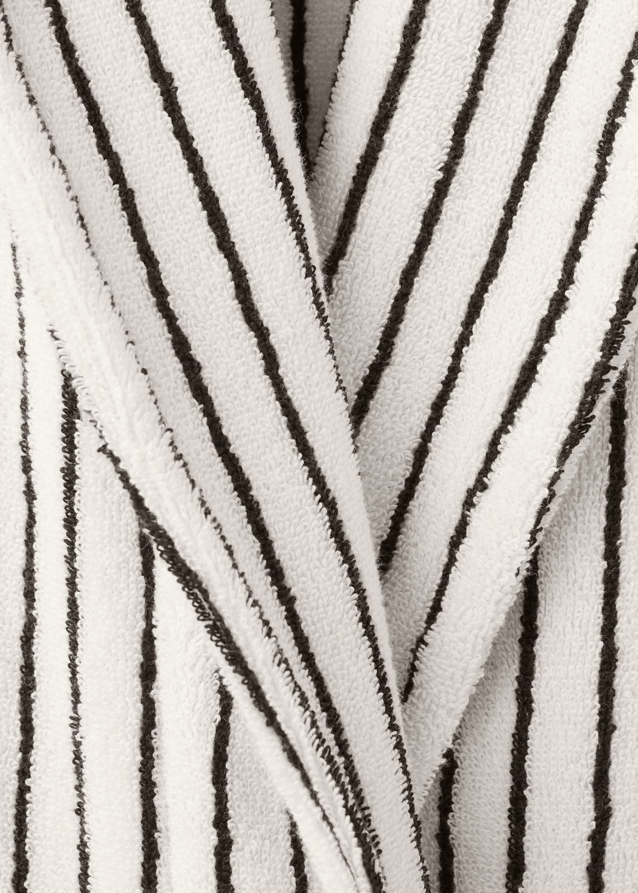 Two-tone striped bathrobe - Details of the article 1, Off White. Ref: 27061527-00.