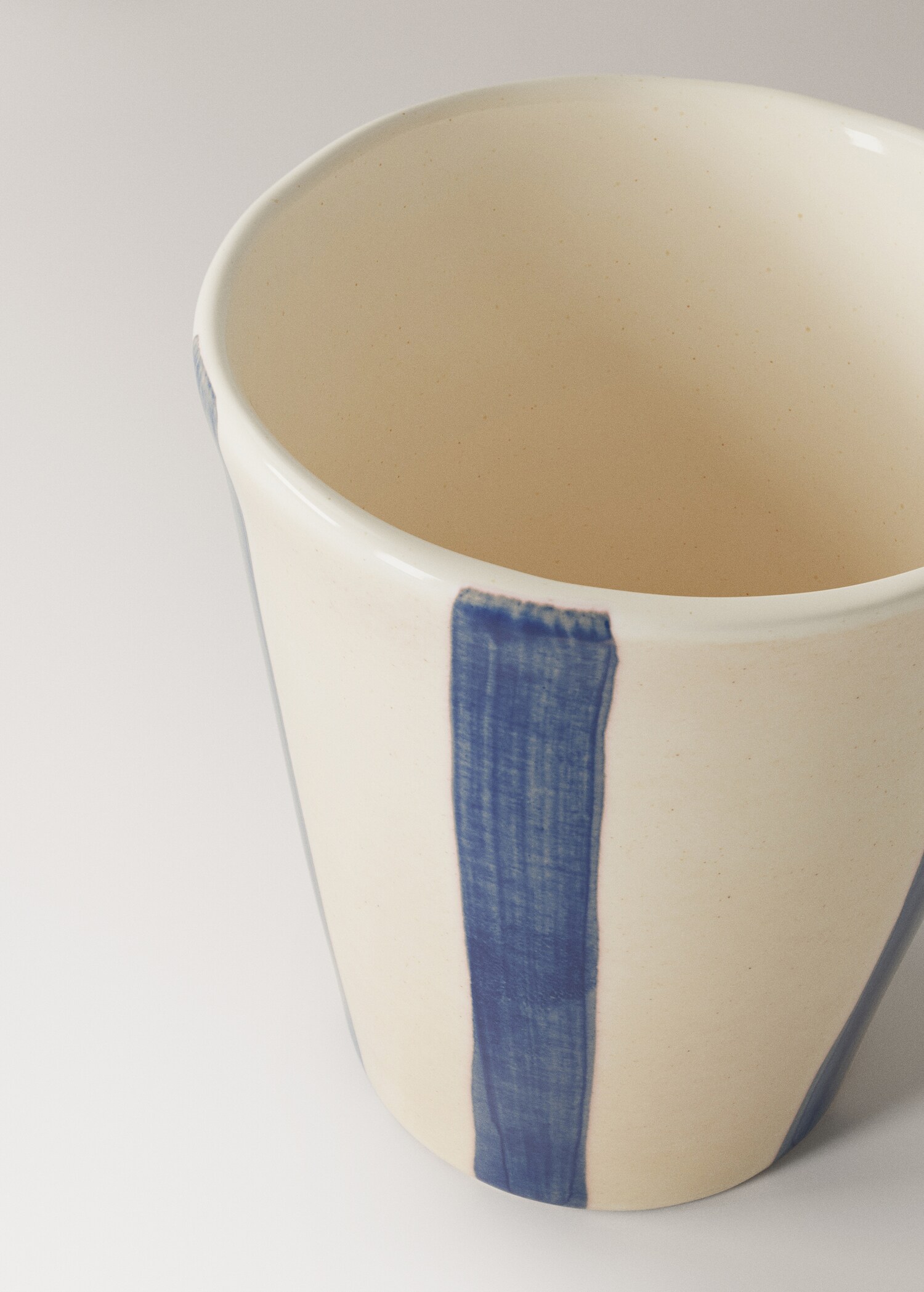 Striped stoneware coffee cup - Details of the article 1