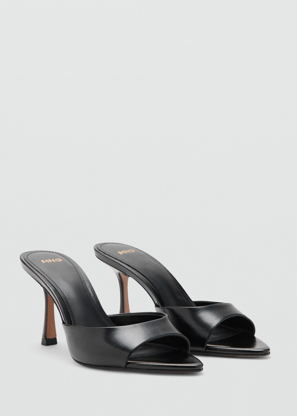 Pointed-heel sandals - image 2
