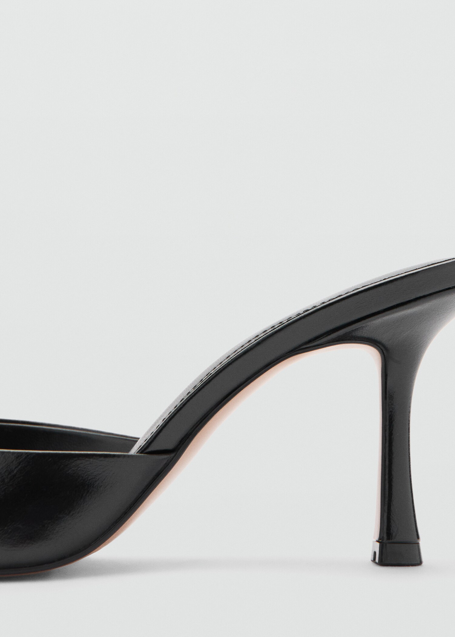 Sandales pointues à talon - Détail de l'article 1