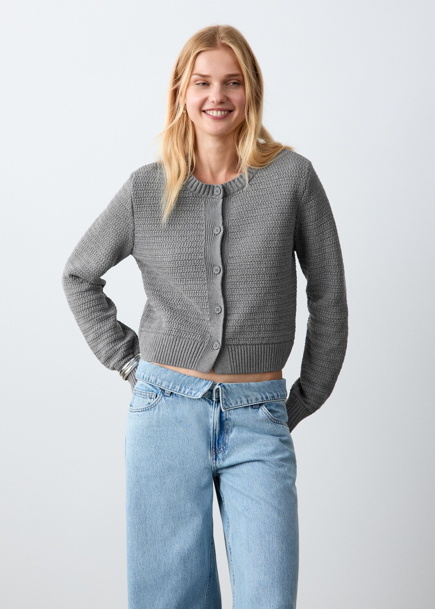 Càrdigan punt botons - Pla mig