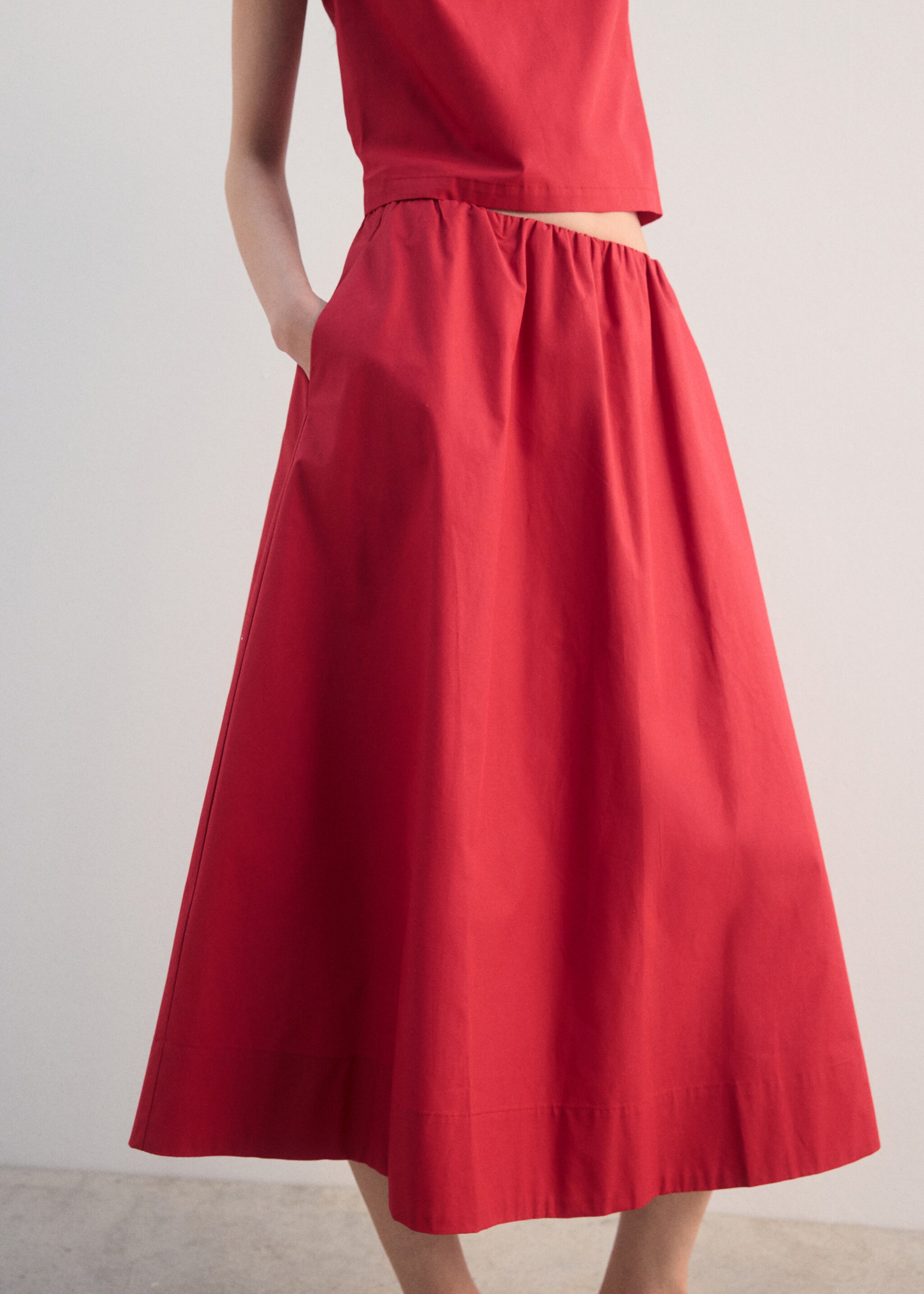 Midi cotton skirt with pleats - Medium plane, Red. Ref: 27062538-00.