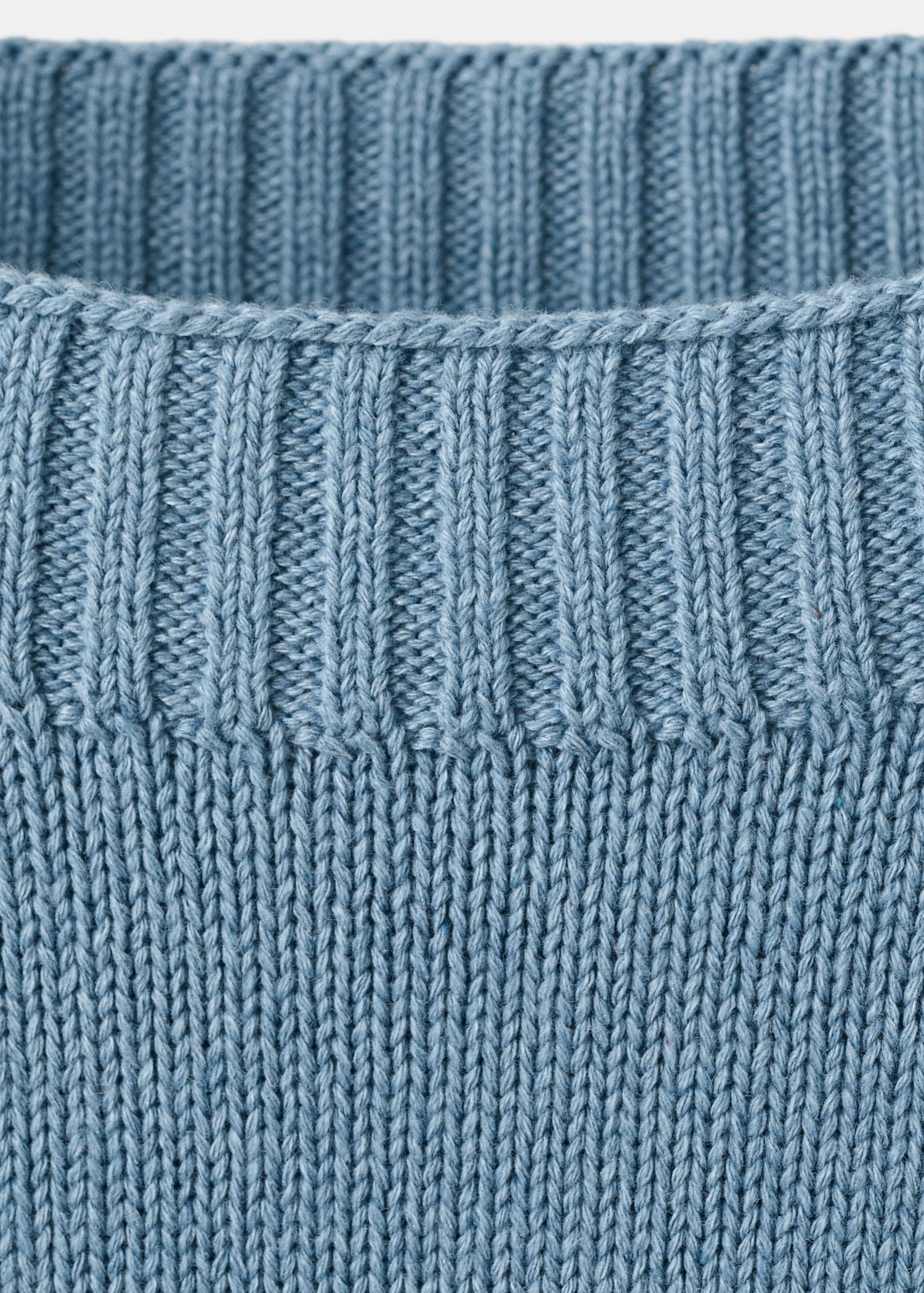 Pull-over en maille fine - Détail de l'article 0