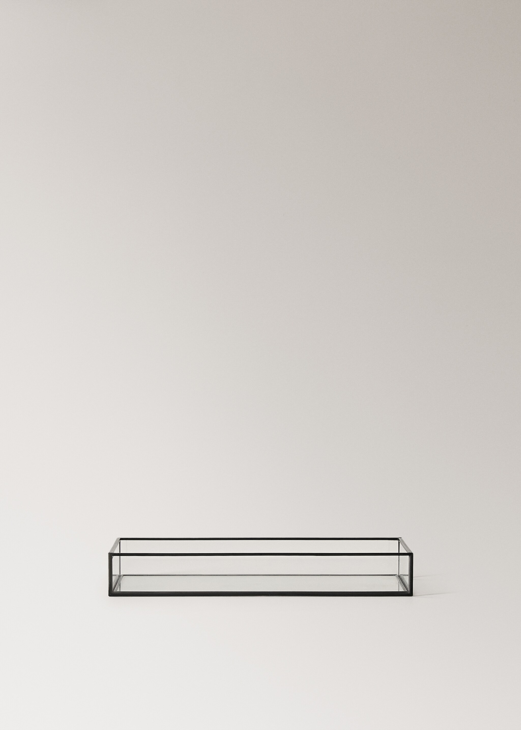 Medium decorative tray with metal profile - Article without model, Black. Ref: 27062902-00.