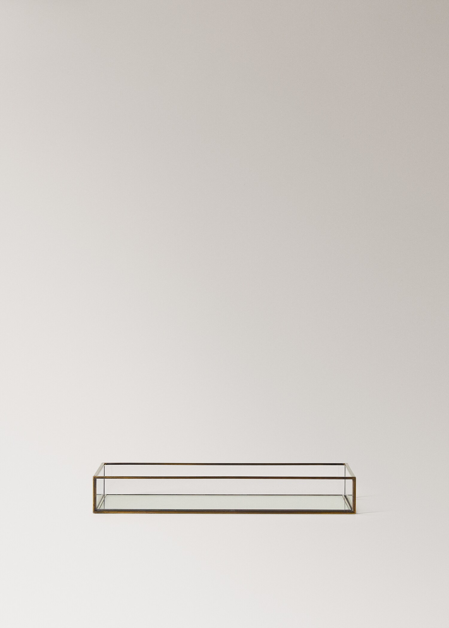 Medium glass embossed decorative tray - Article without model