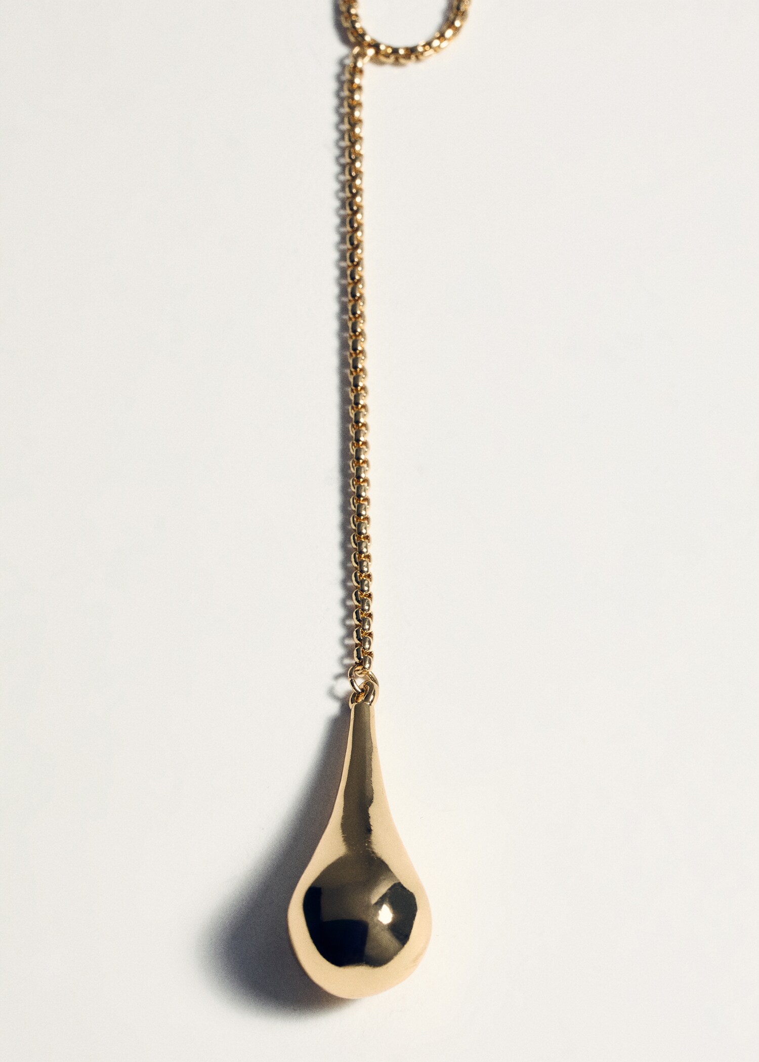 Collier avec pendentif métallique - Détail de l'article 5