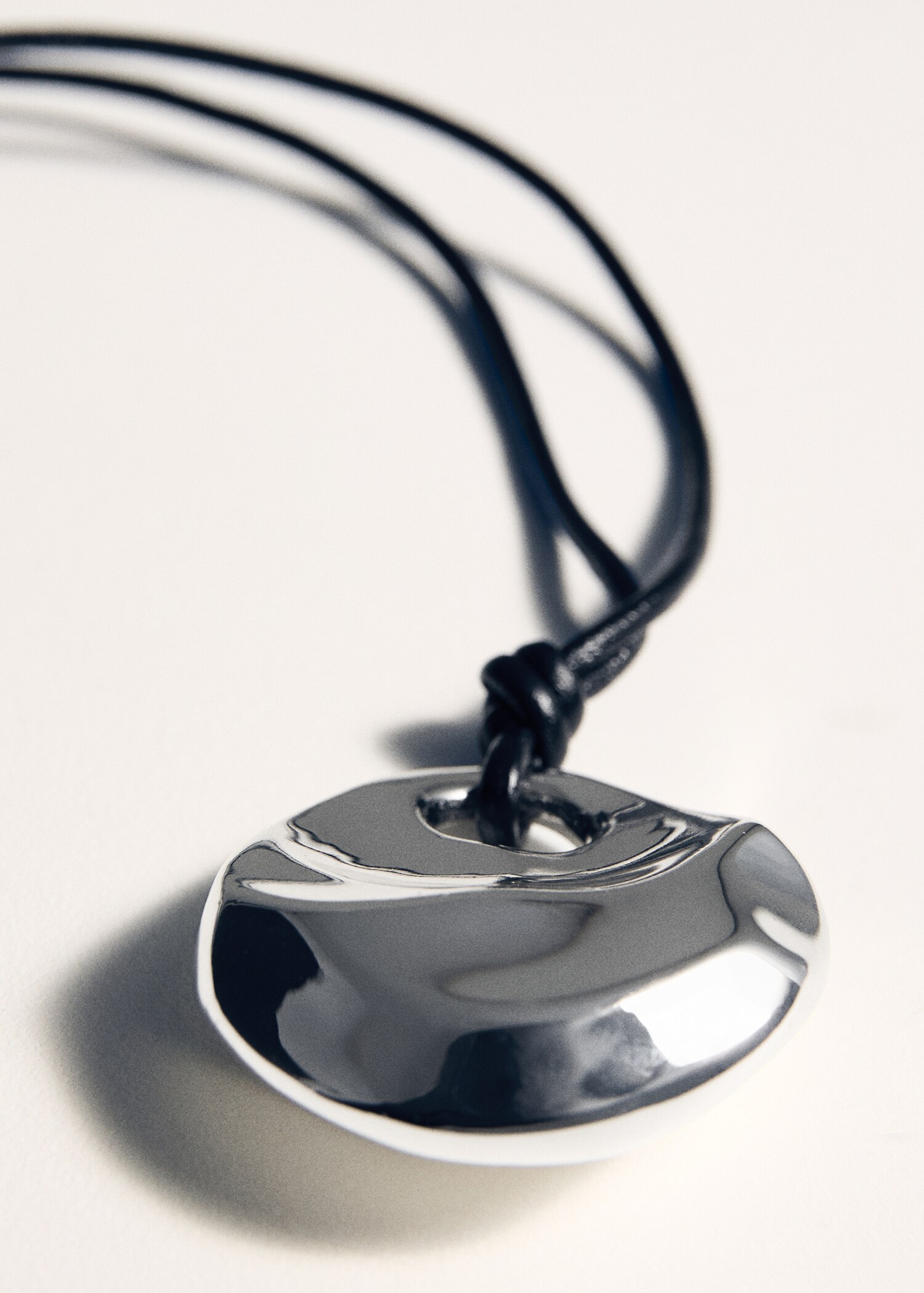 Metal pendant necklace - Details of the article 5