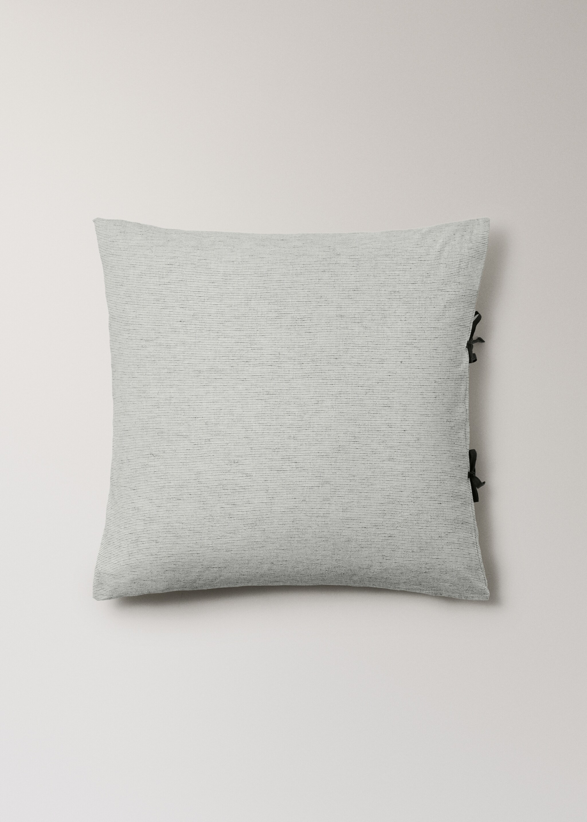 Two cotton linen pillowcases tie closure 60x60 cm - Article without model, Grey. Ref: 27063270-00.