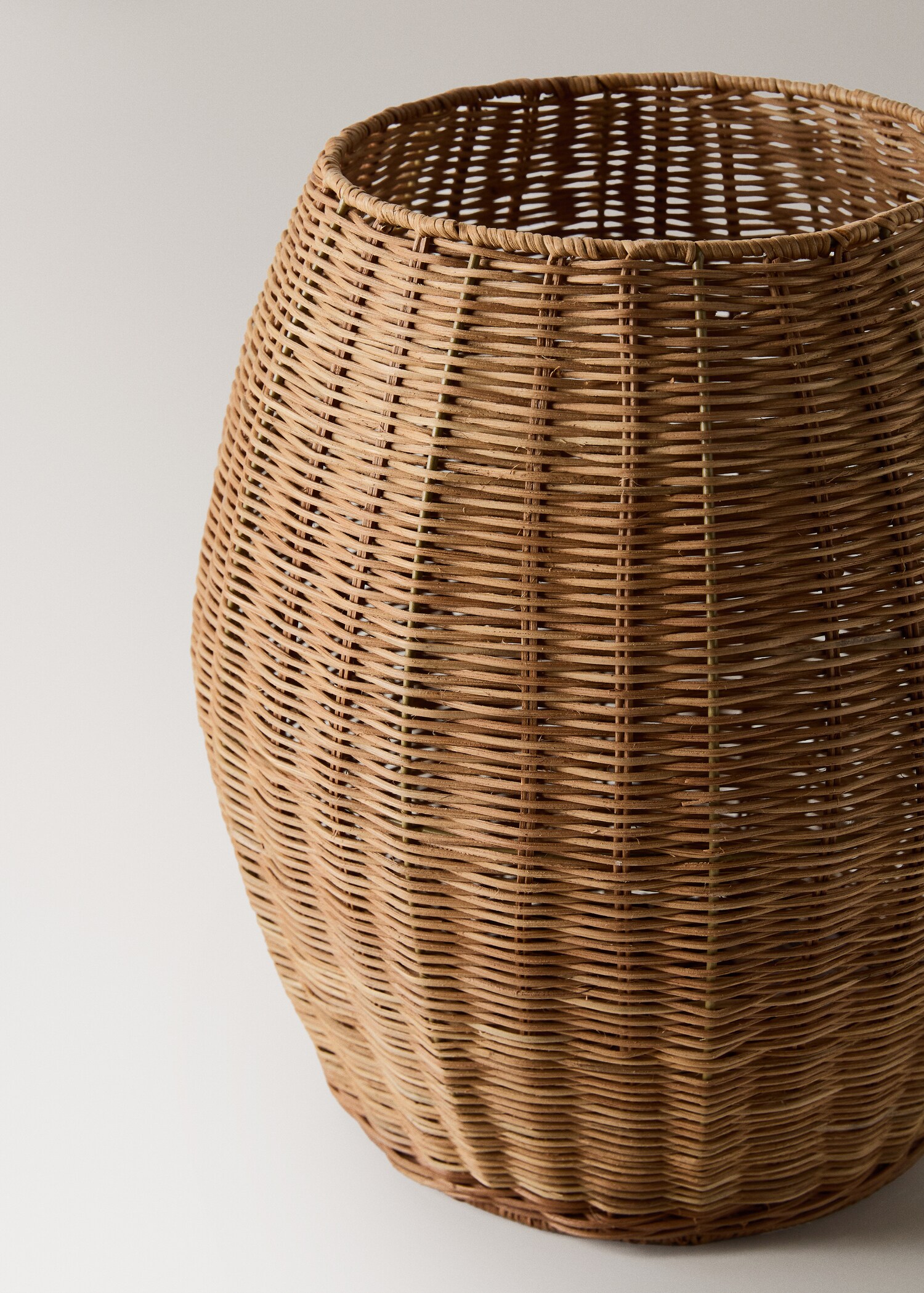 Oval rattan basket - Details of the article 2