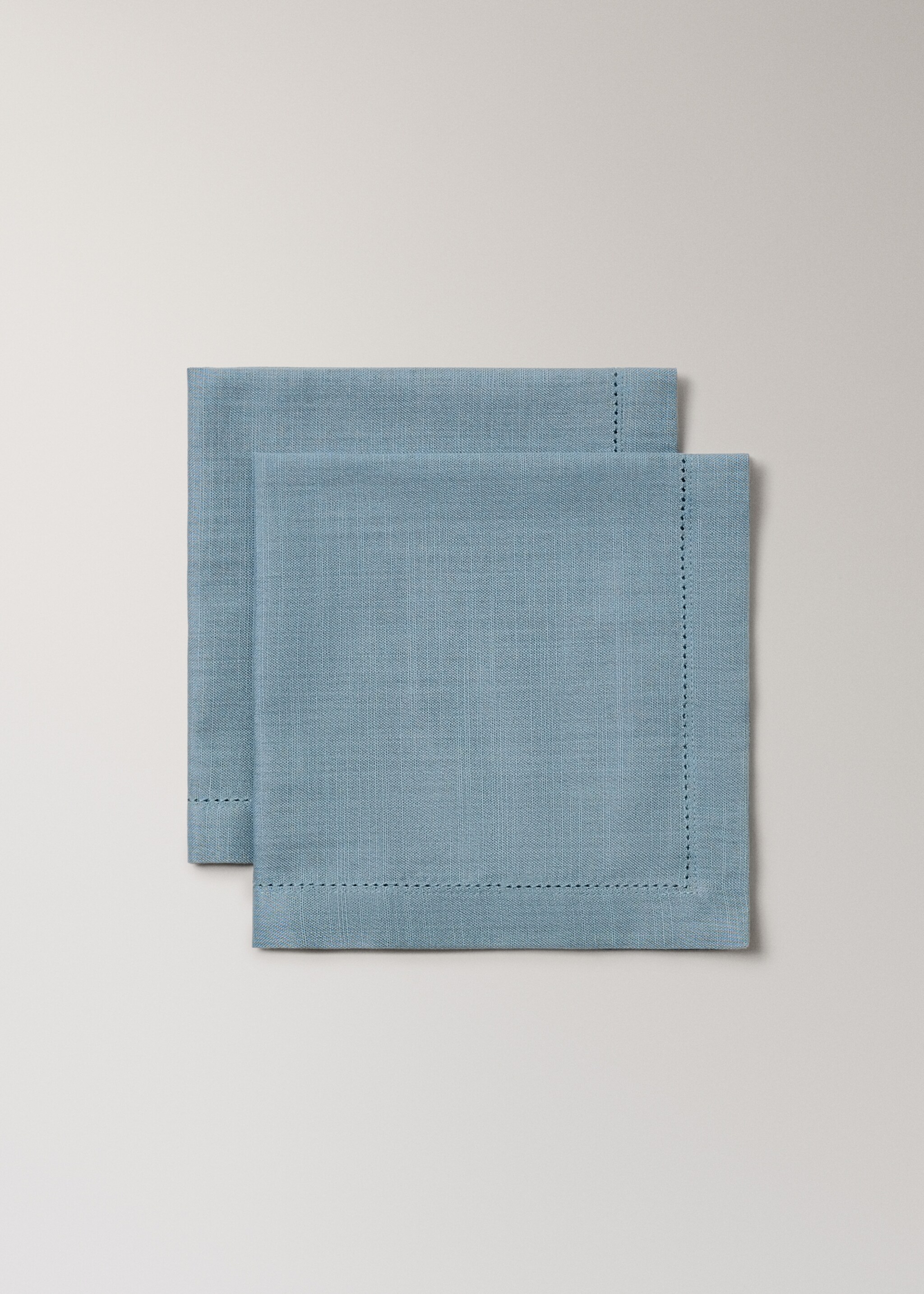 Cotton napkins with hemstitch detail - Details of the article 1, Blue. Ref: 27063277-00.