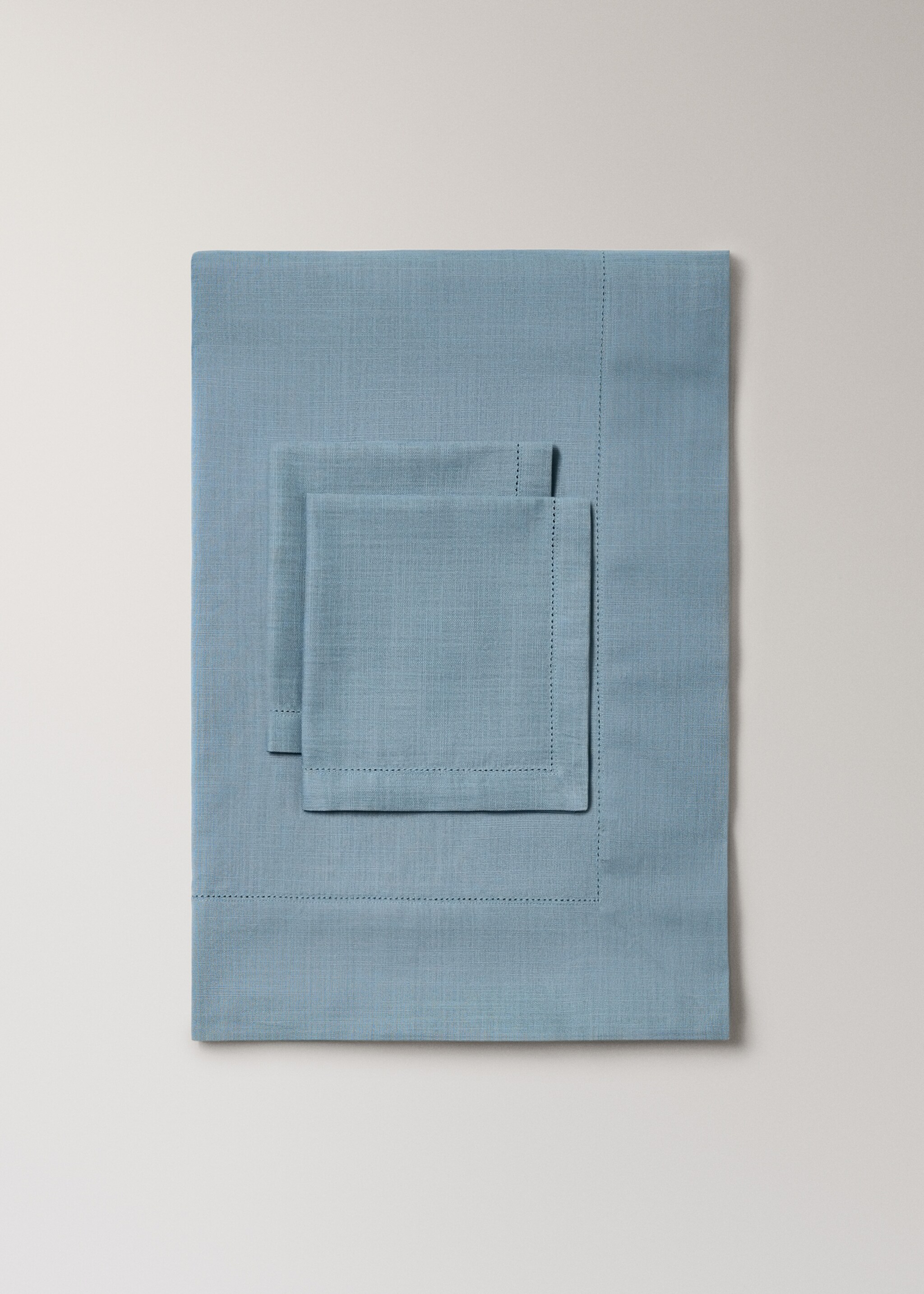 Cotton napkins with hemstitch detail - Details of the article 3, Blue. Ref: 27063277-00.