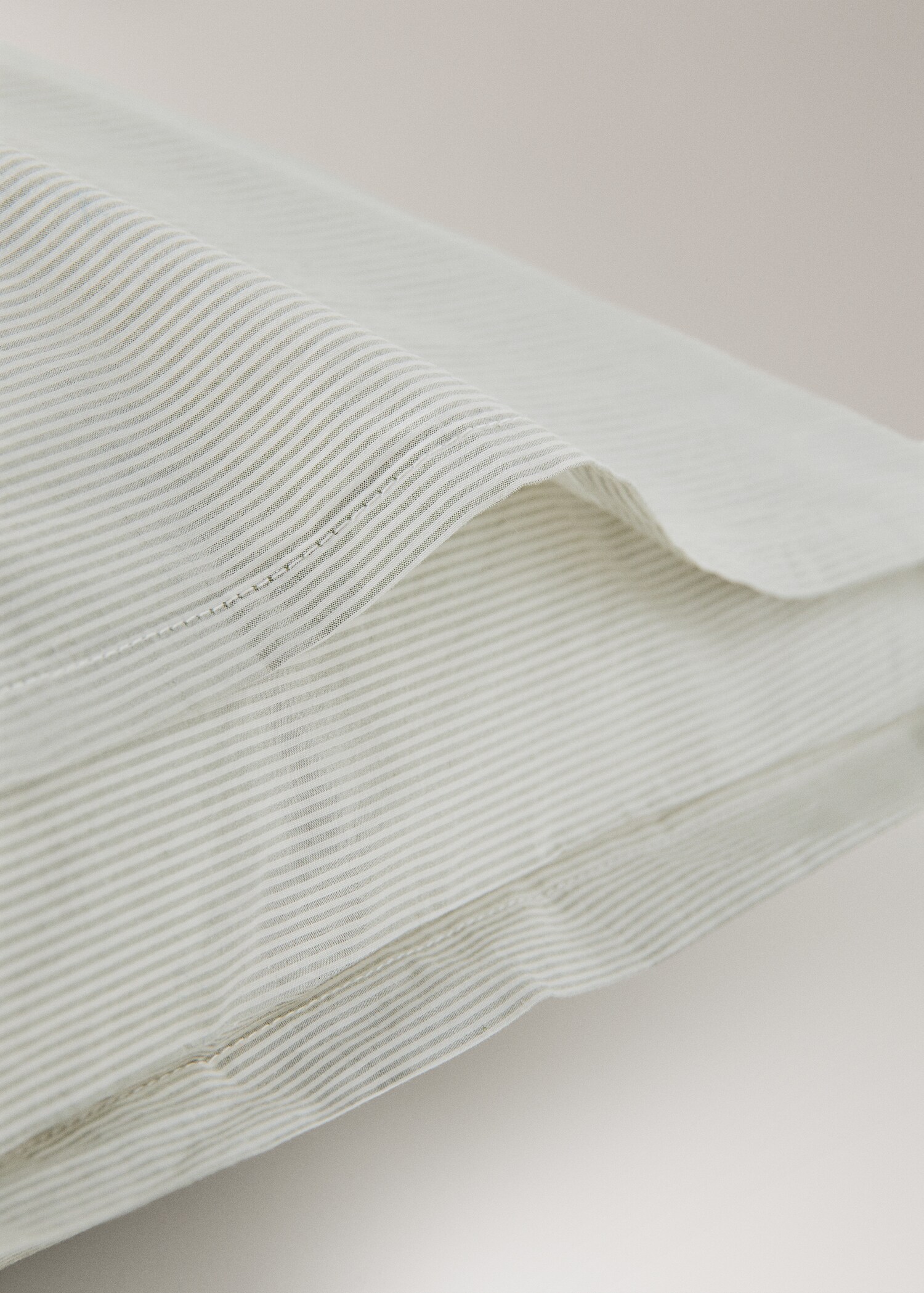 Two yarn-dyed cotton pillowcases 50x75 cm - Details of the article 1