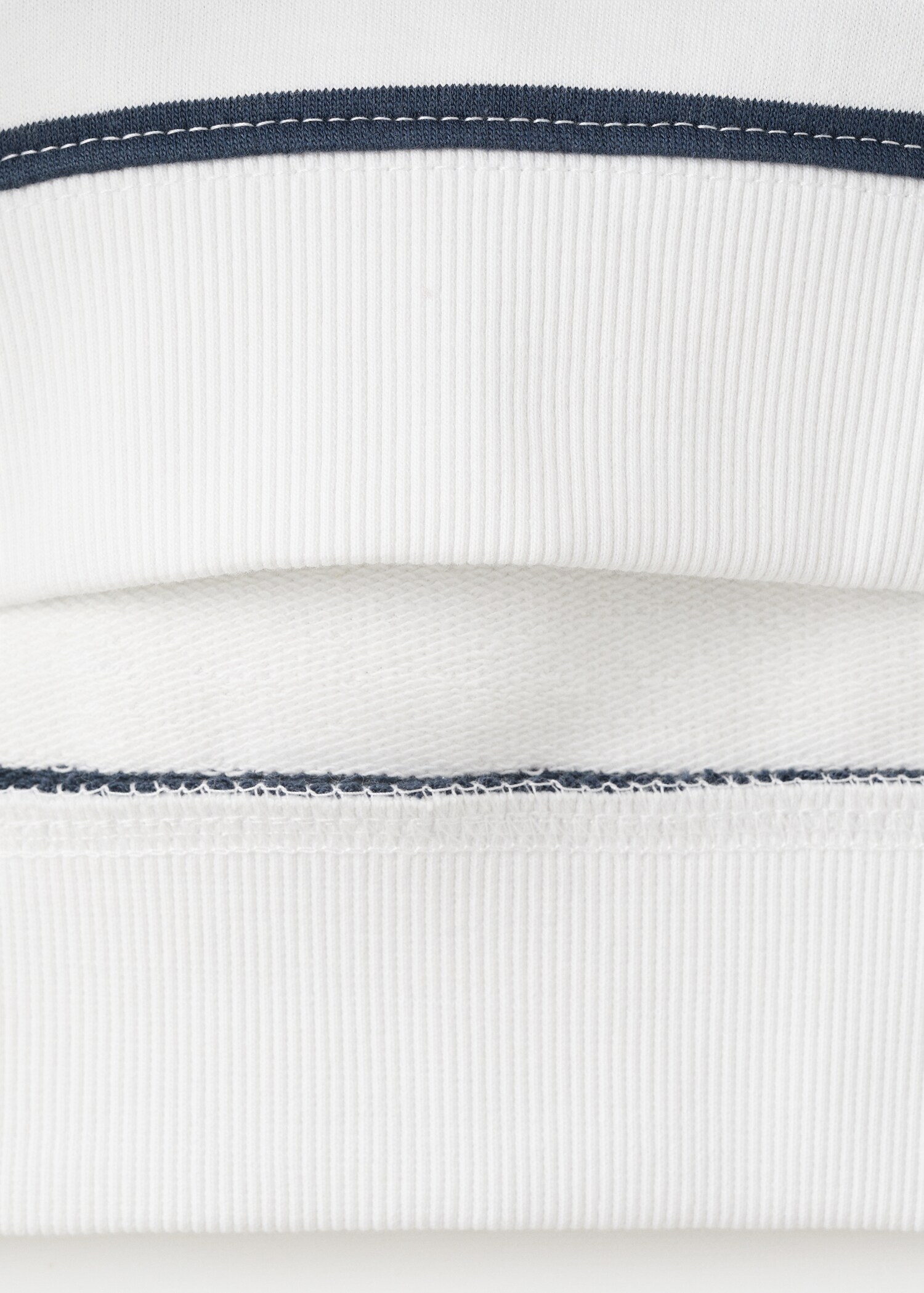 100% cotton striped sweatshirt - Details of the article 0