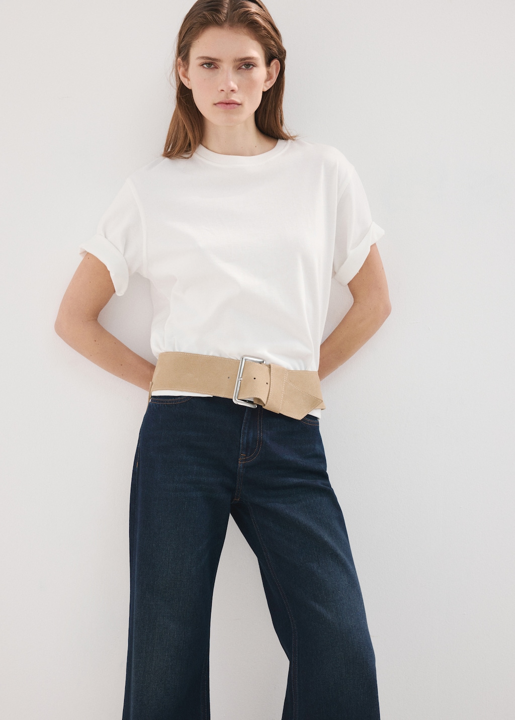 Mid-rise flared jeans - image 4