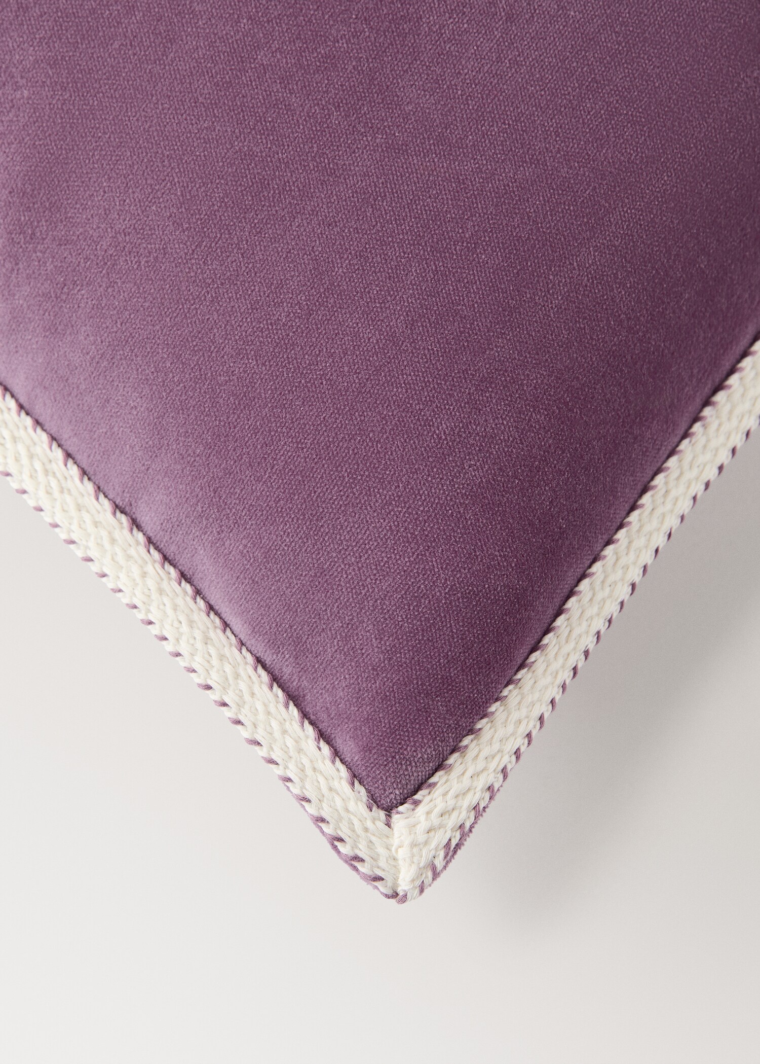 Velvet cushion cover with tape detail 40x60 cm - Details of the article 1