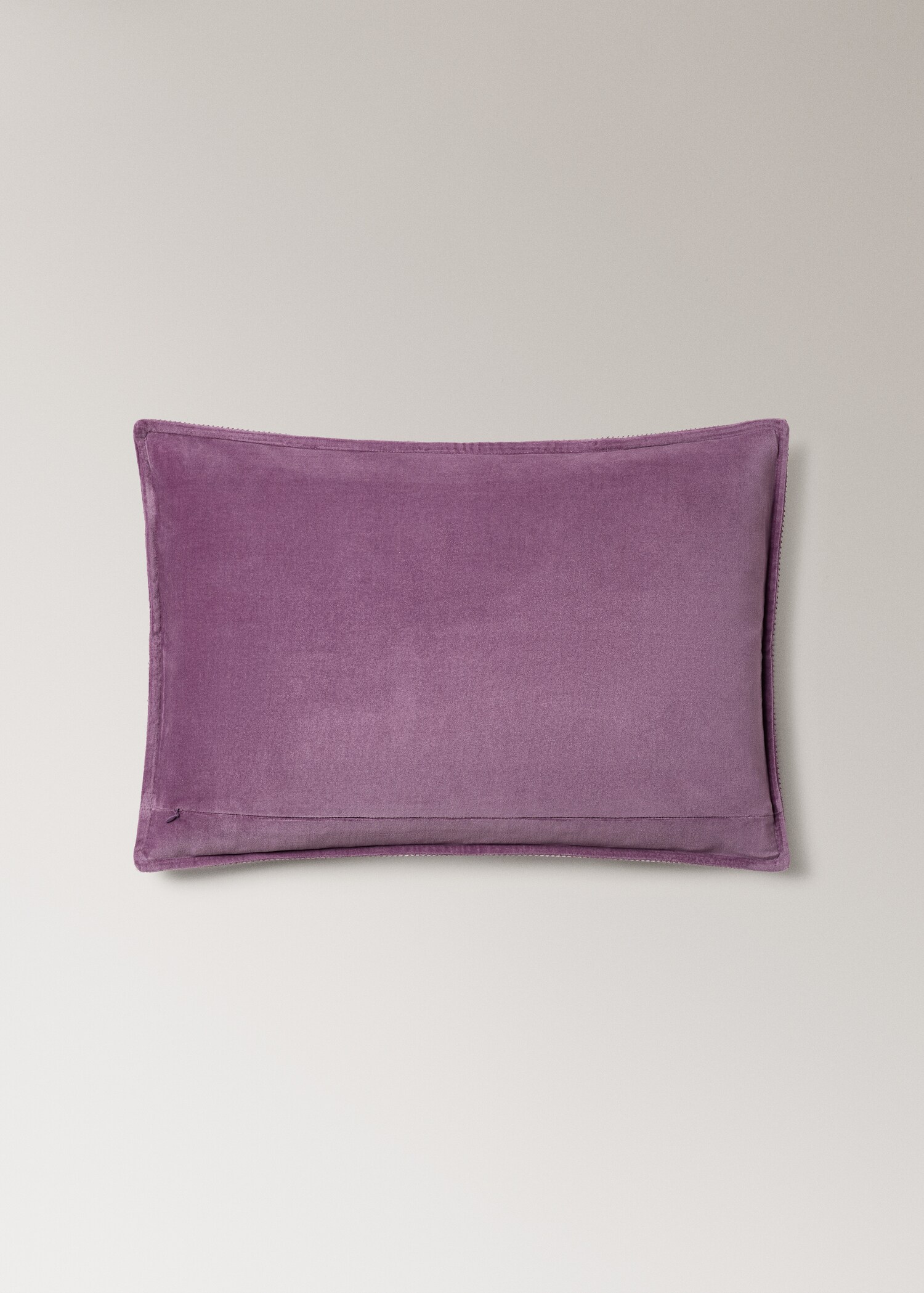 Velvet cushion cover with tape detail 40x60 cm - Details of the article 4