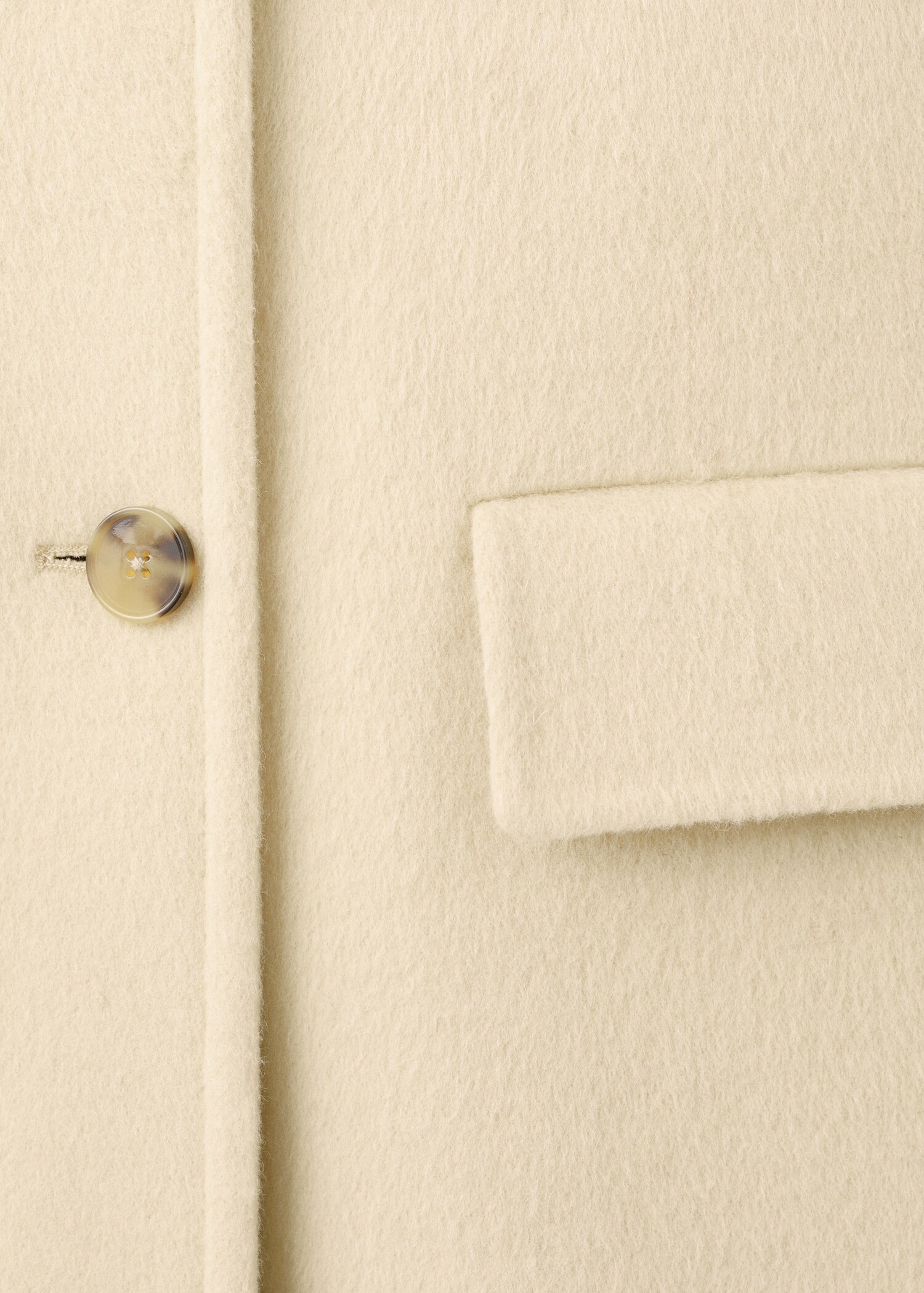 Buttoned wool coat - Details of the article 8