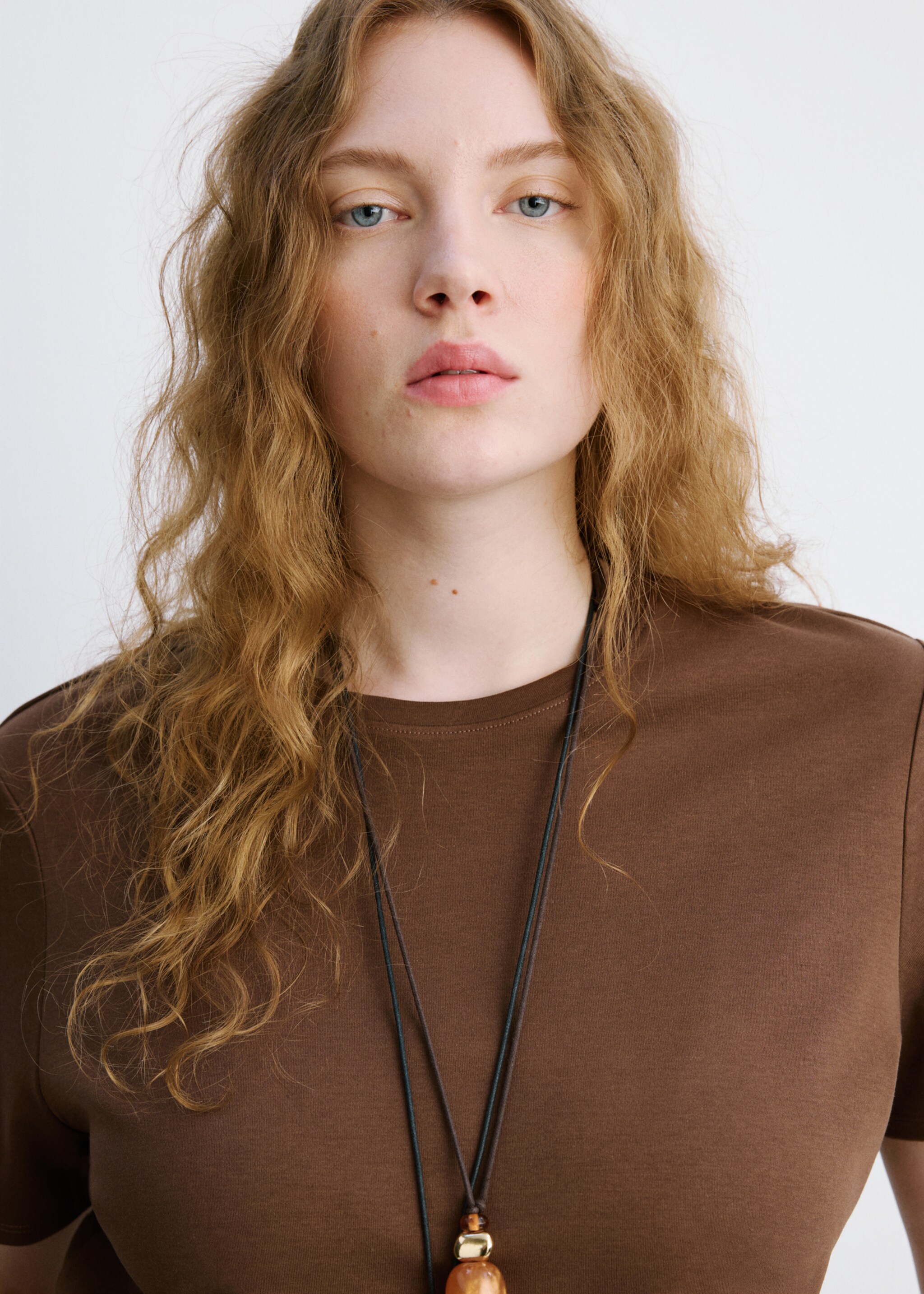 Short-sleeved cotton t-shirt - Details of the article 4, Brown. Ref: 27063312-00.