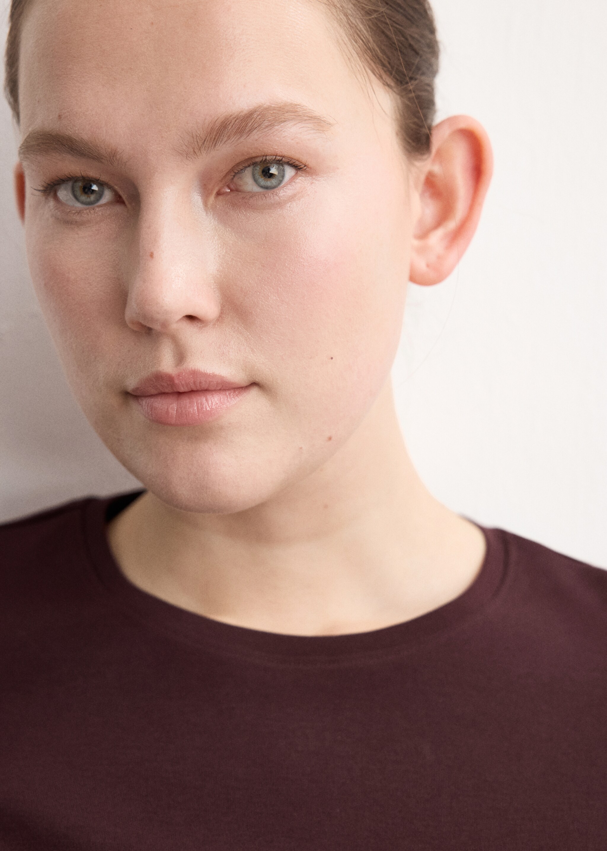 T-shirt coton manches courtes - Détail de l'article 4, Bordeaux. Ref: 27063312-00.