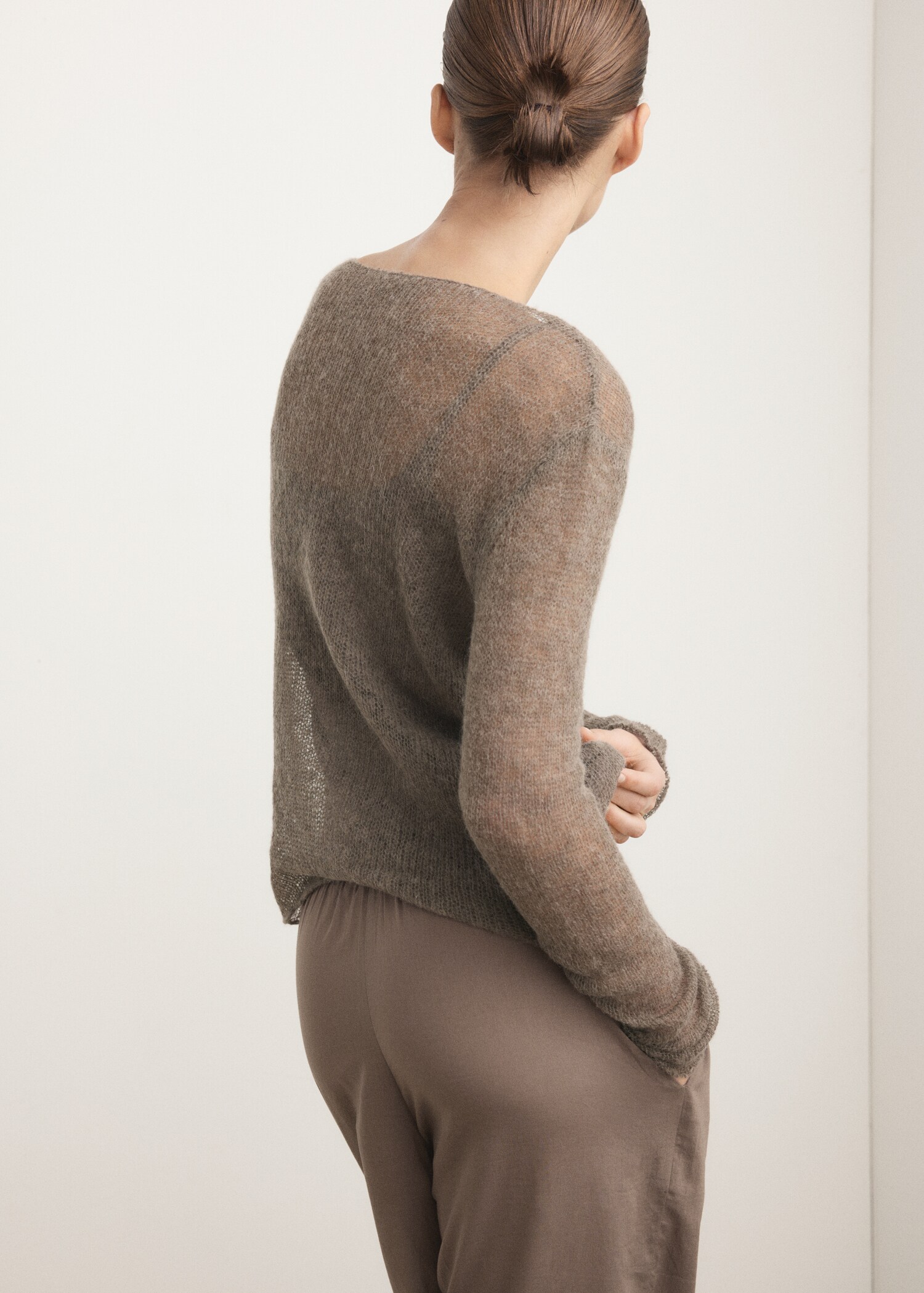 Кардиган из шерсти с открытой вязкой - Обратная сторона изделия