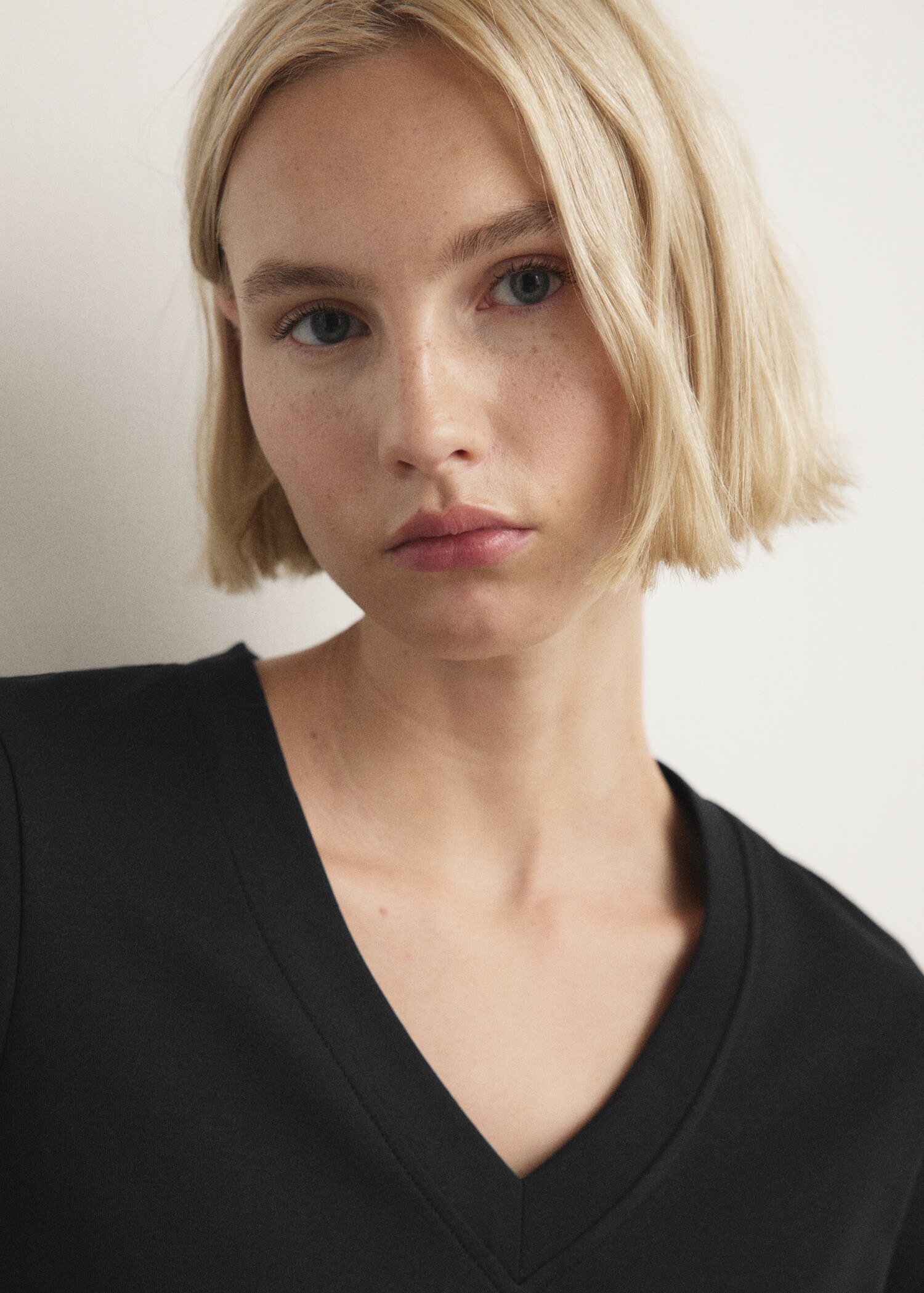 Cotton short-sleeved pyjama t-shirt - Details of the article 1