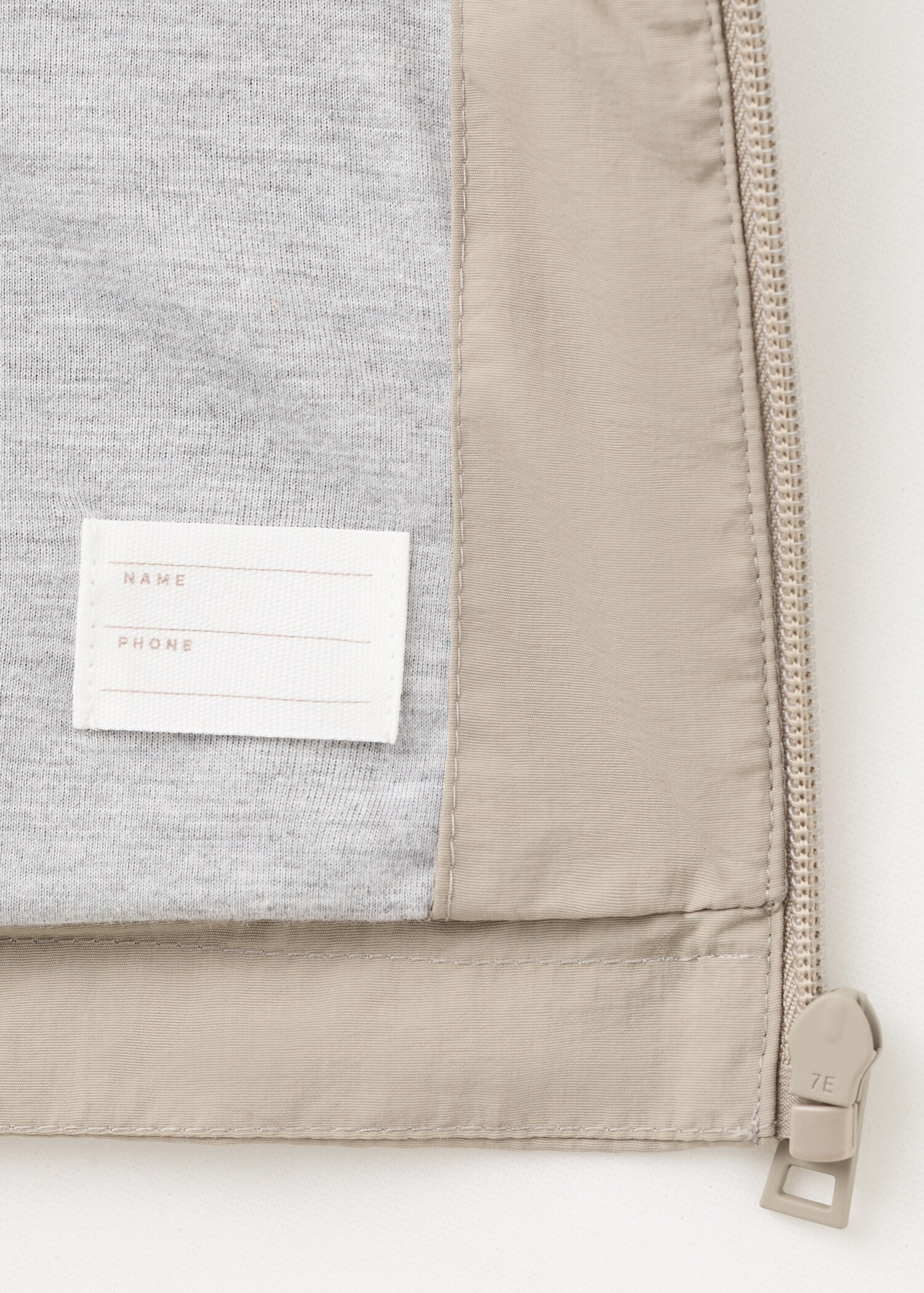 Hooded parka - Details of the article 0