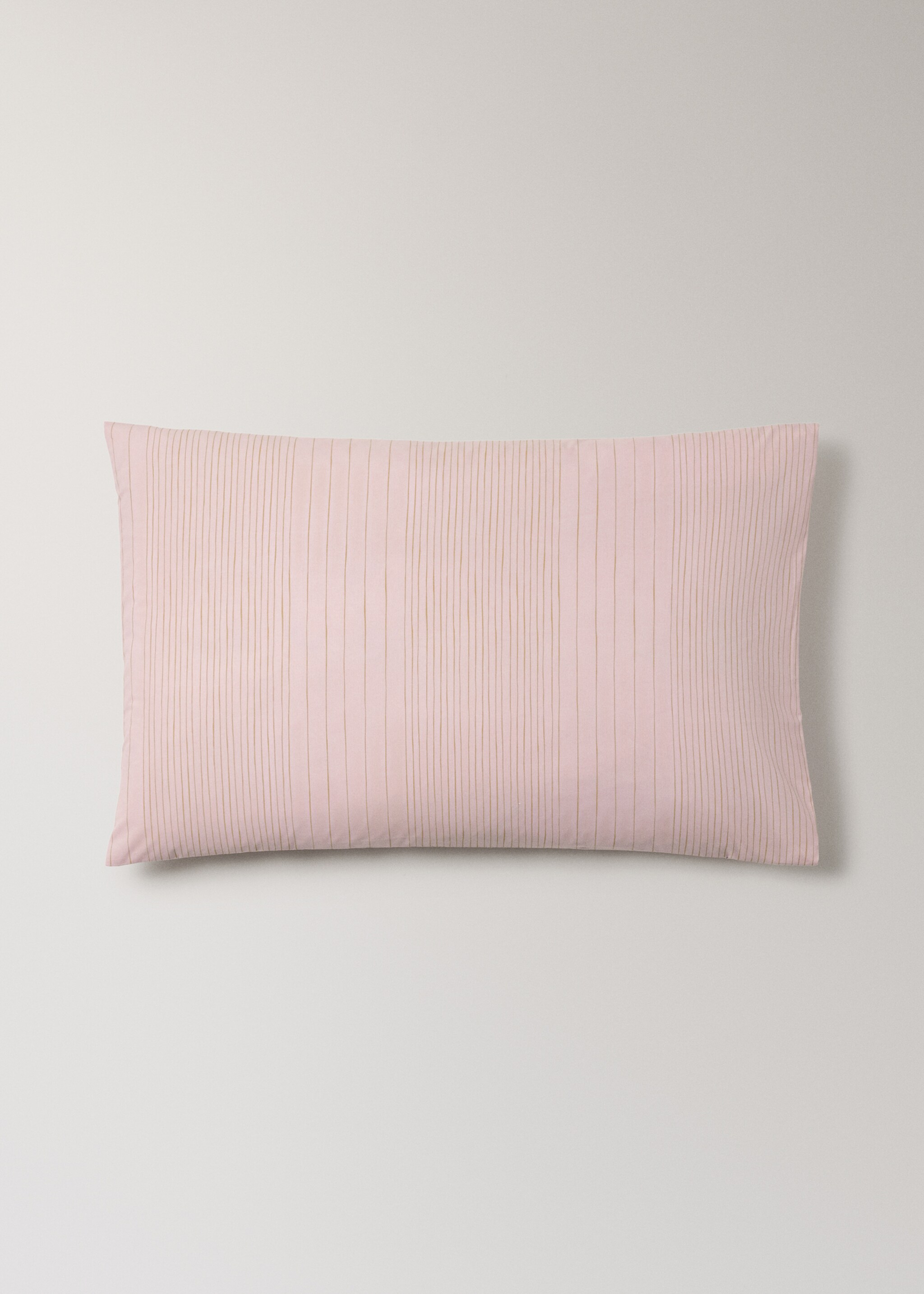 Two percale cotton pillowcases with watercolour stripes 50x75 cm - Article without model, Pink. Ref: 27063730-00.