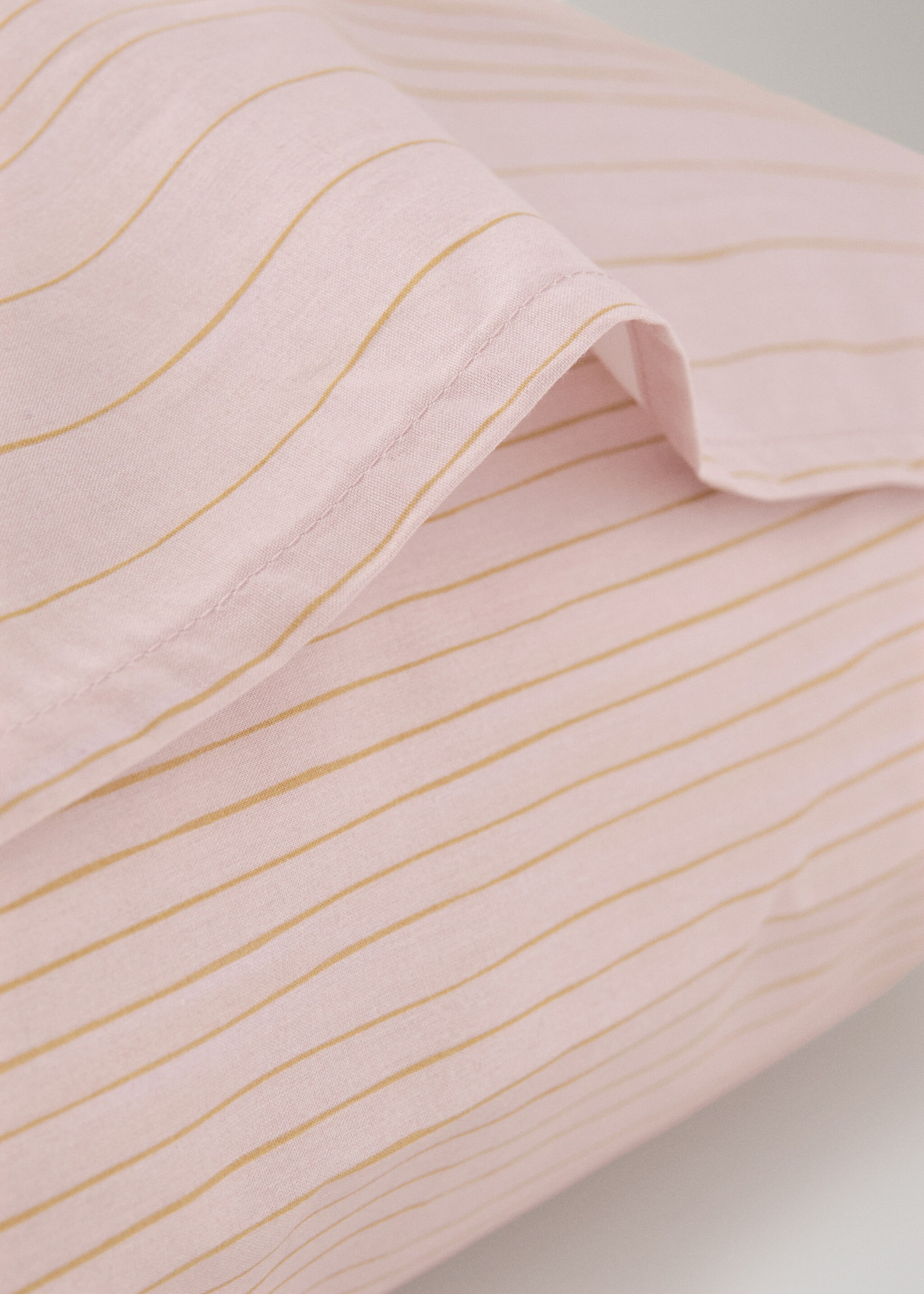 Two percale cotton pillowcases with watercolour stripes 50x75 cm - Details of the article 2, Pink. Ref: 27063730-00.