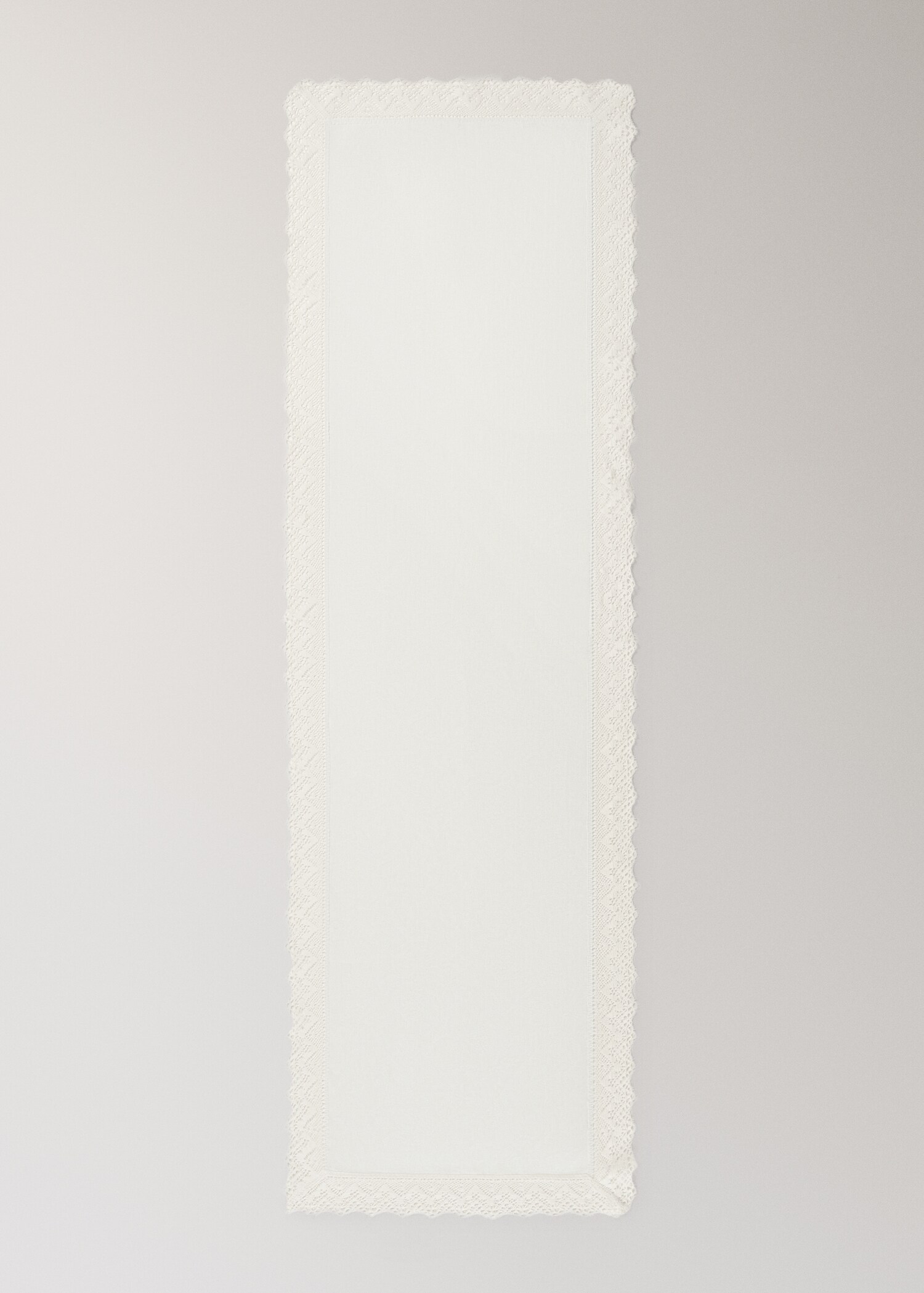 Jacquard linen lace floral table runner - Details of the article 2