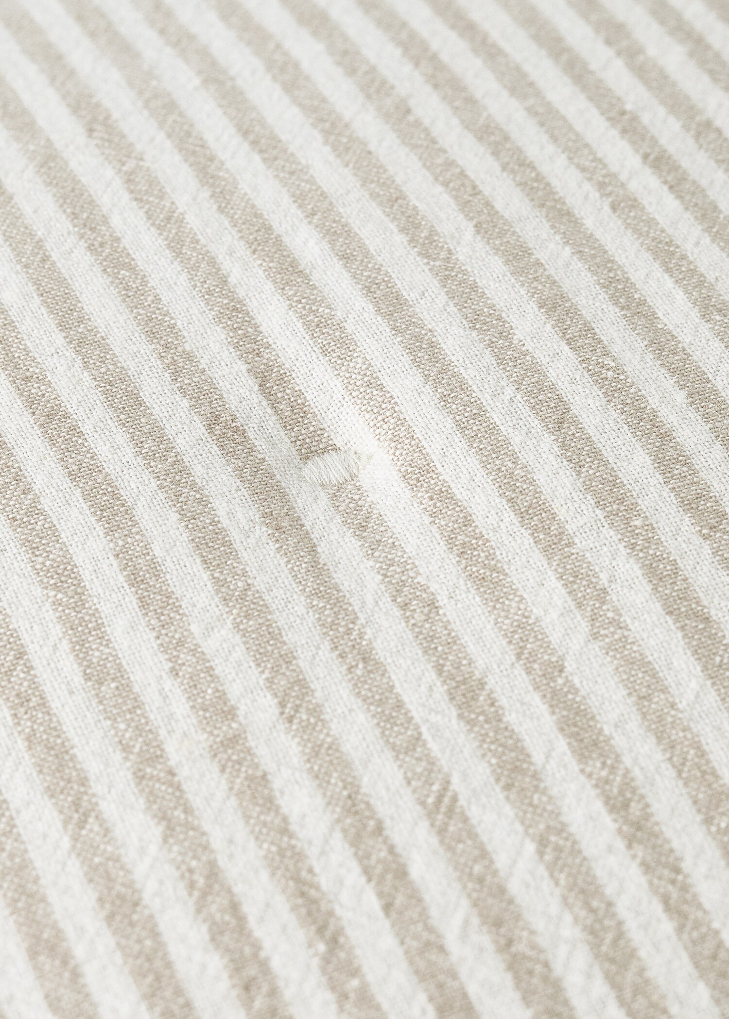 Children's cushion cover in cotton-linen stripes 40x40cm - Details of the article 3