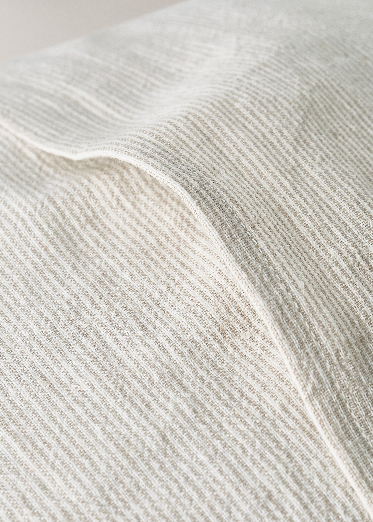 Children's cushion cover in cotton-linen with stripes 30x40cm - Details of the article 2