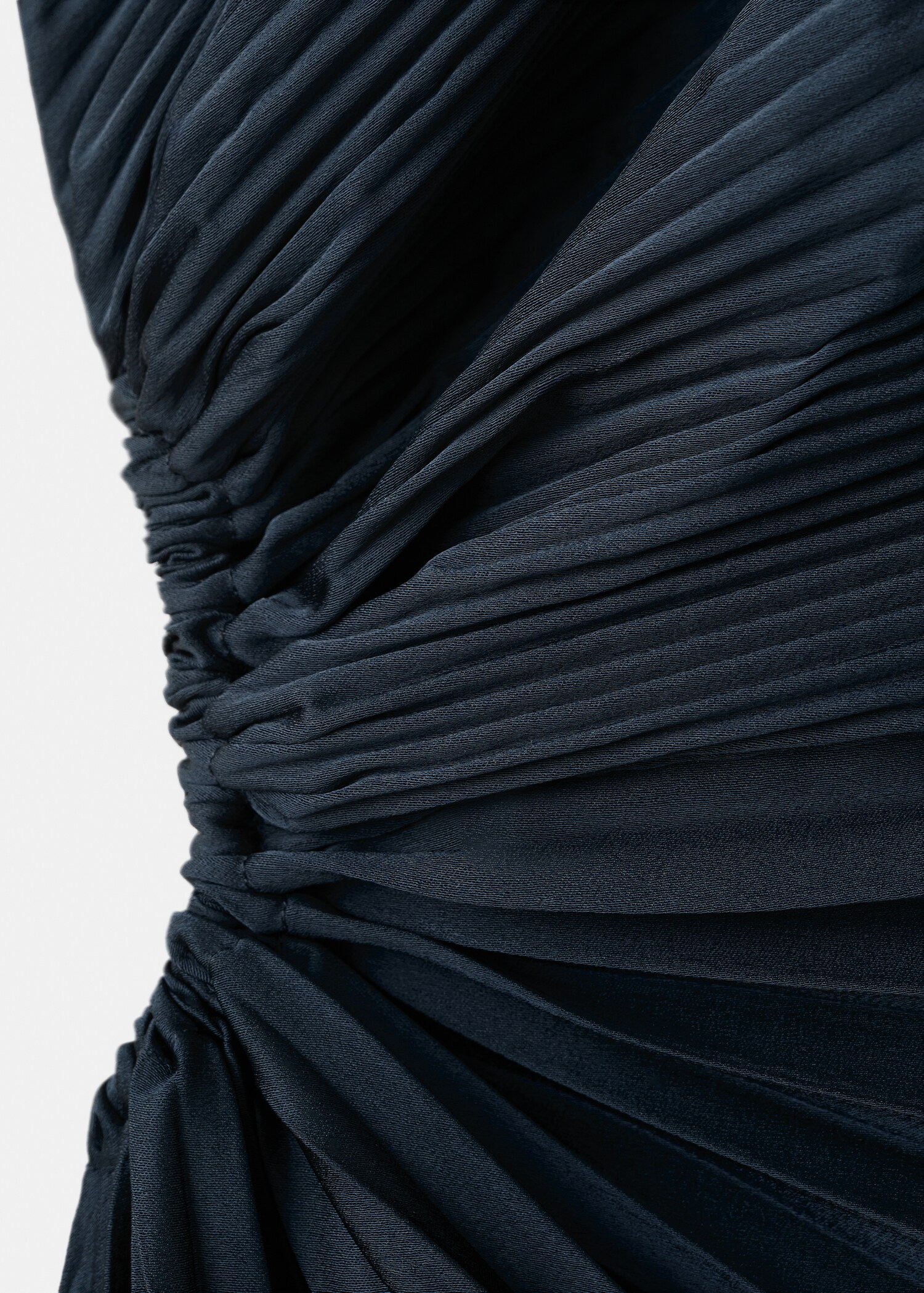 Robe asymétrique plissée avec ouverture - Détail de l'article 8