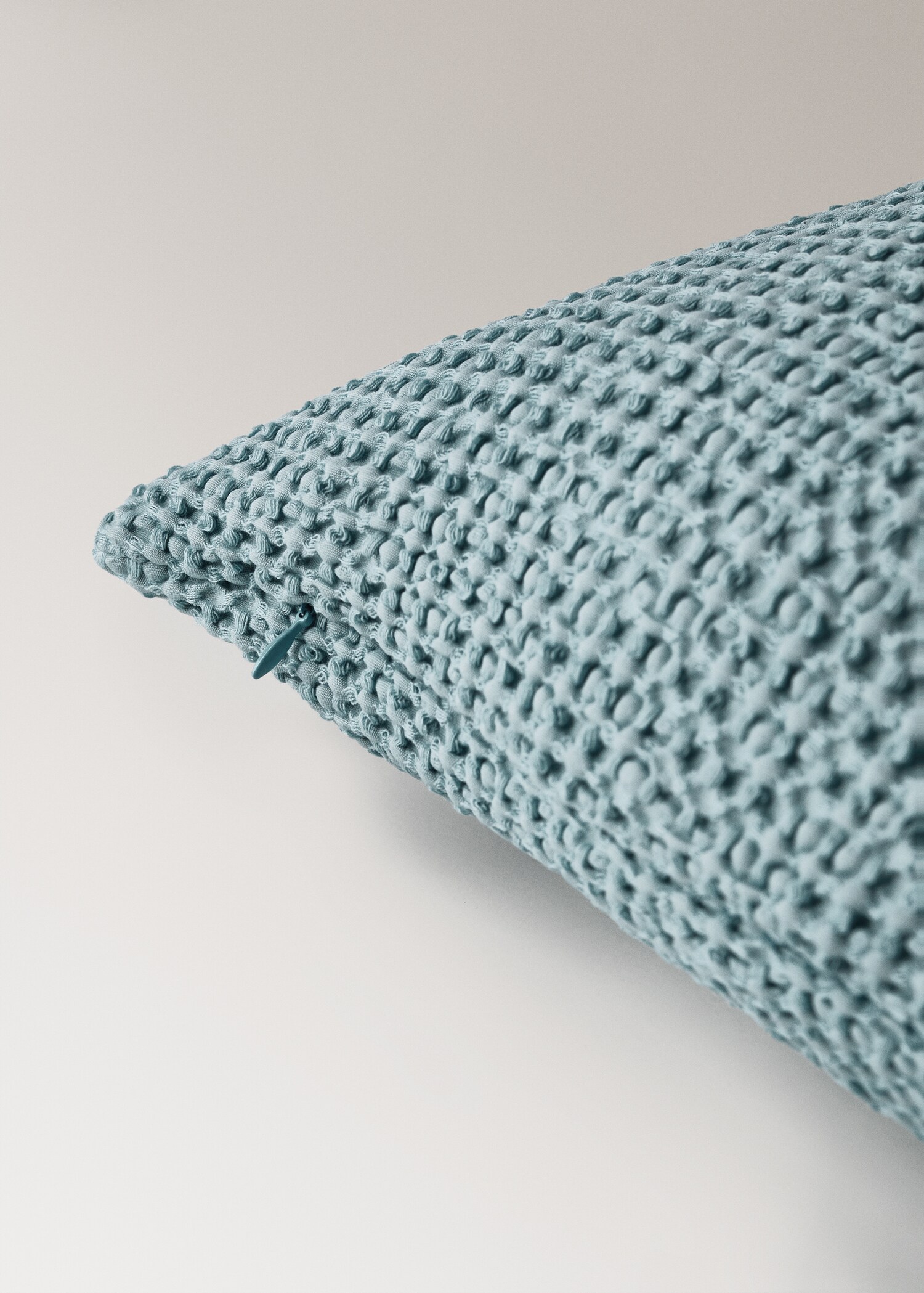 Children’s waffle-cotton garment-dyed cushion cover  40x40cm - Details of the article 2