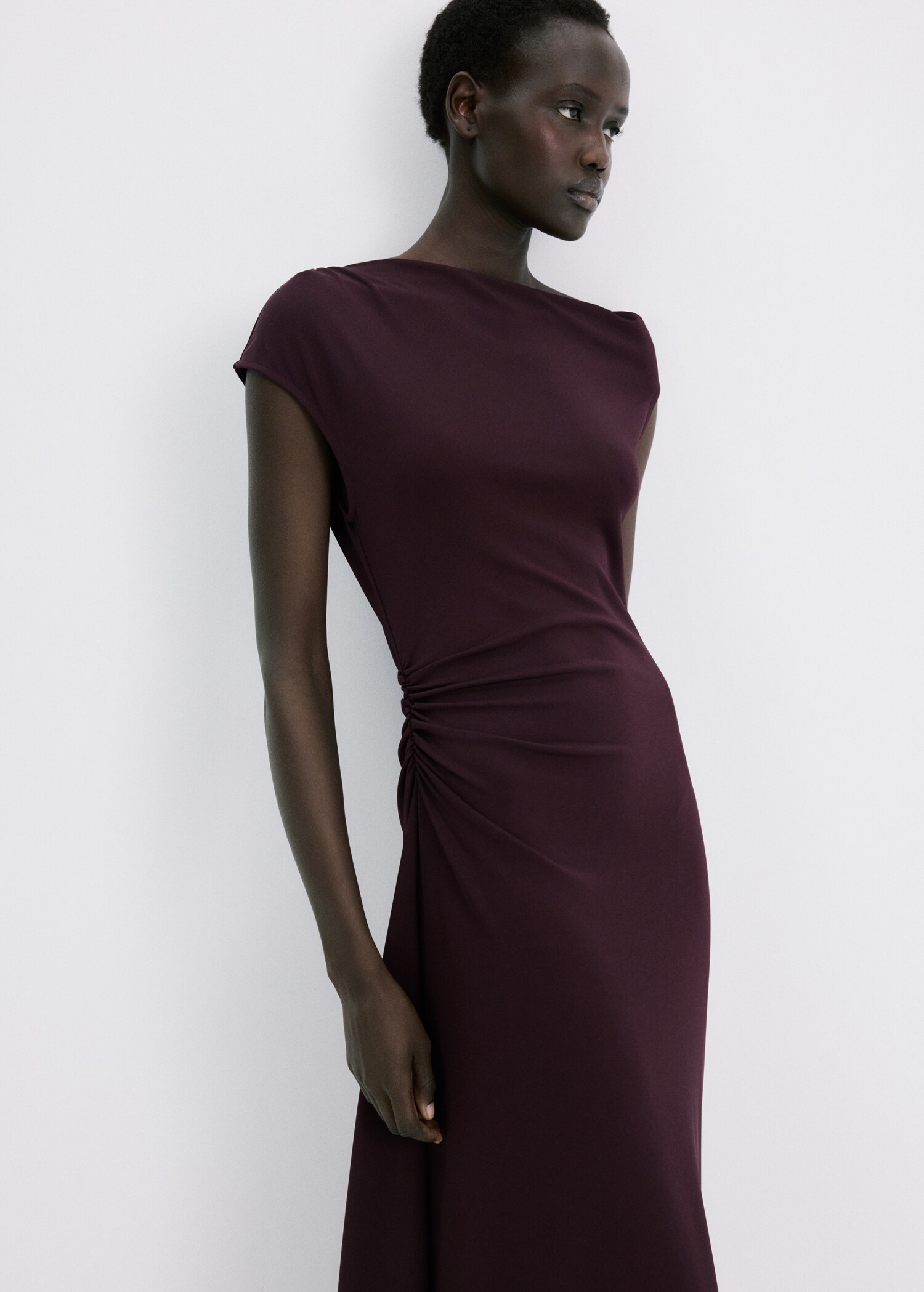 Lange gerimpelde jurk - Middenvlak