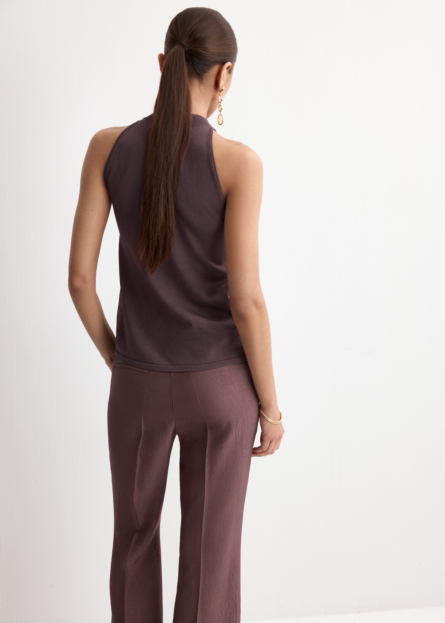 Top punto cuello halter - Reverso del artículo