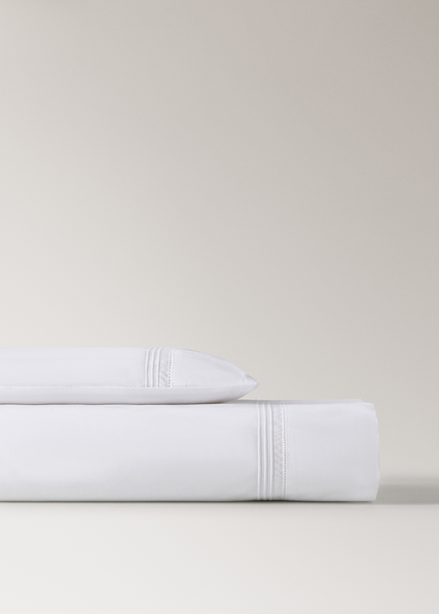 Mini cot sheet set in percale cotton with hemstitch detailing - Article without model