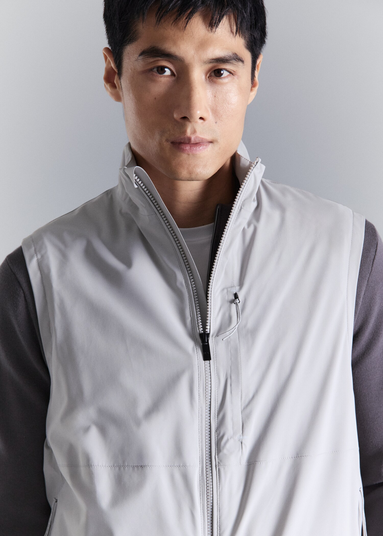 Packable water-repellent gilet with Thermore® technology - Details of the article 1