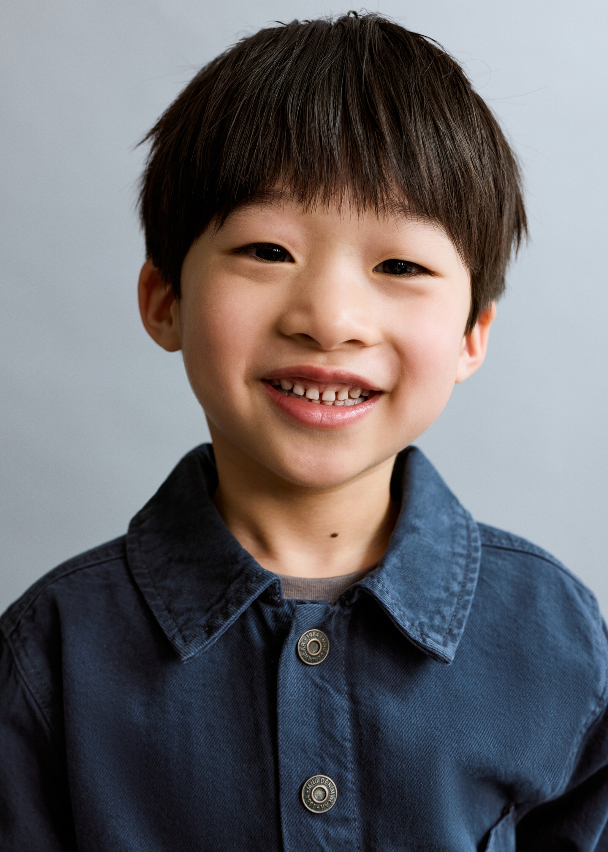 Blouson en jean poches - Détail de l'article 1, Bleu marine. Ref: 27064419-00.