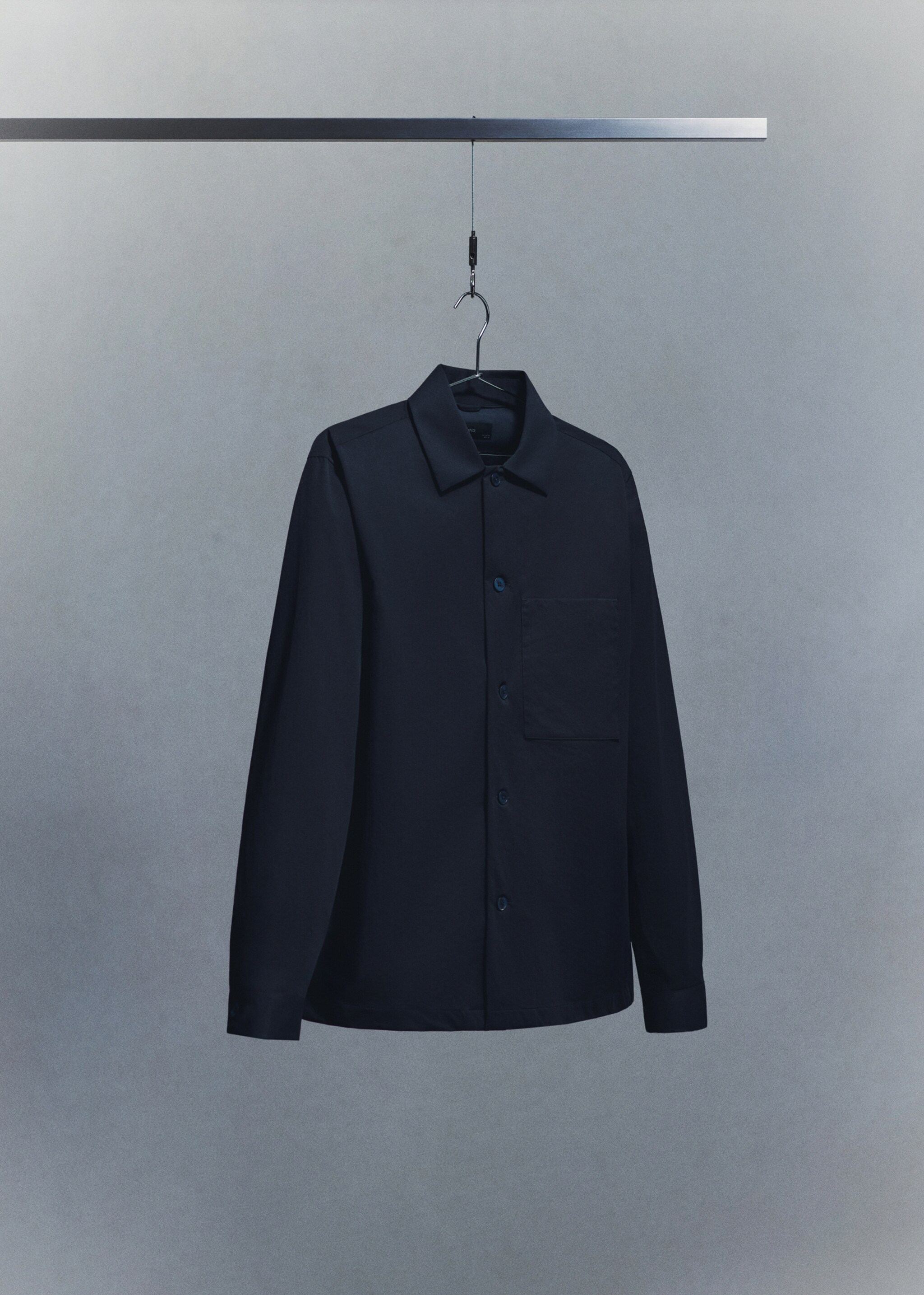 Surchemise non-iron à poche - Détail de l'article 9, Bleu marine. Ref: 27064422-00.