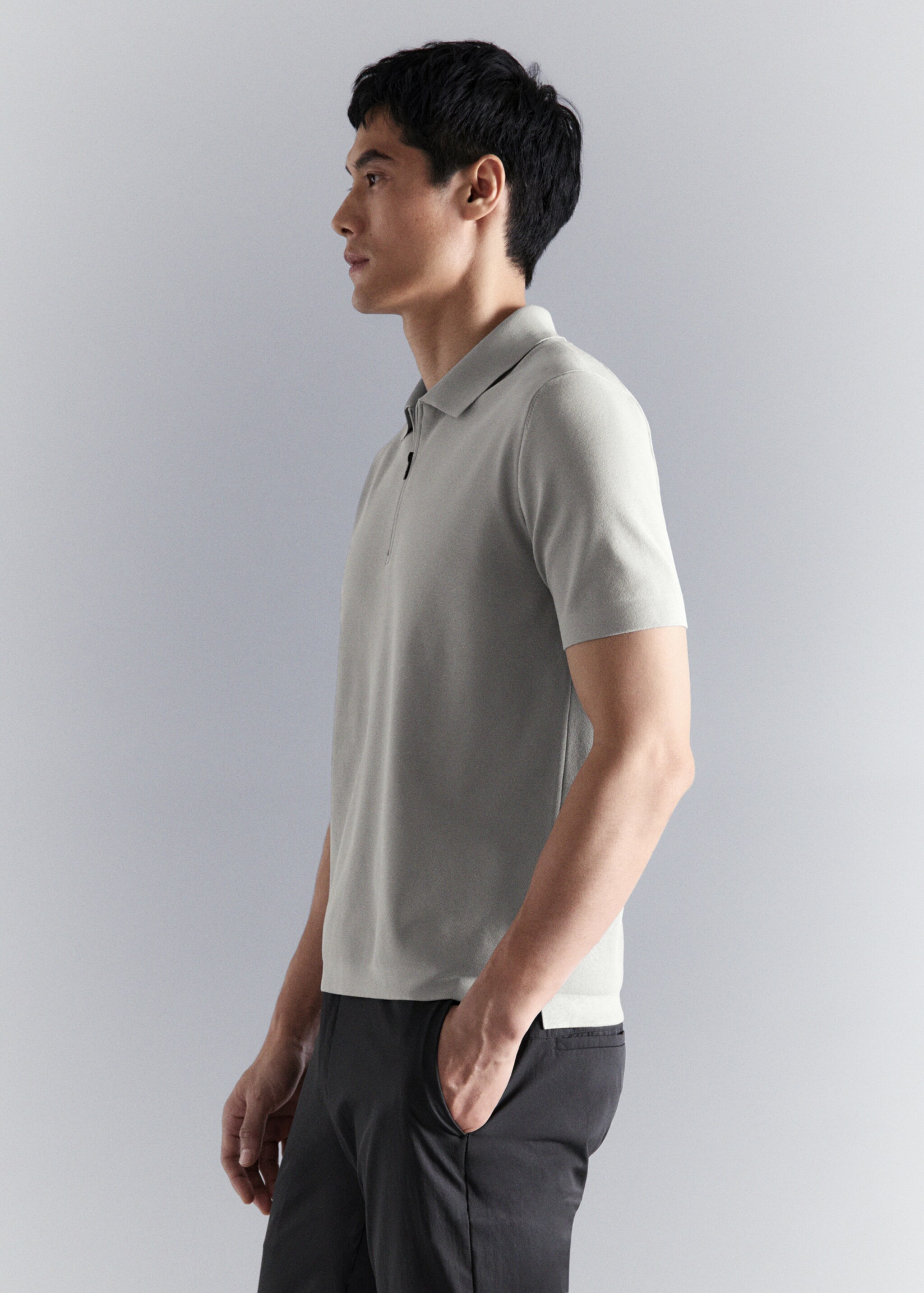 Polo comfort stretch com fecho de correr - Pormenor do artigo 2, Cinzento-gelo. Ref: 27064428-00.