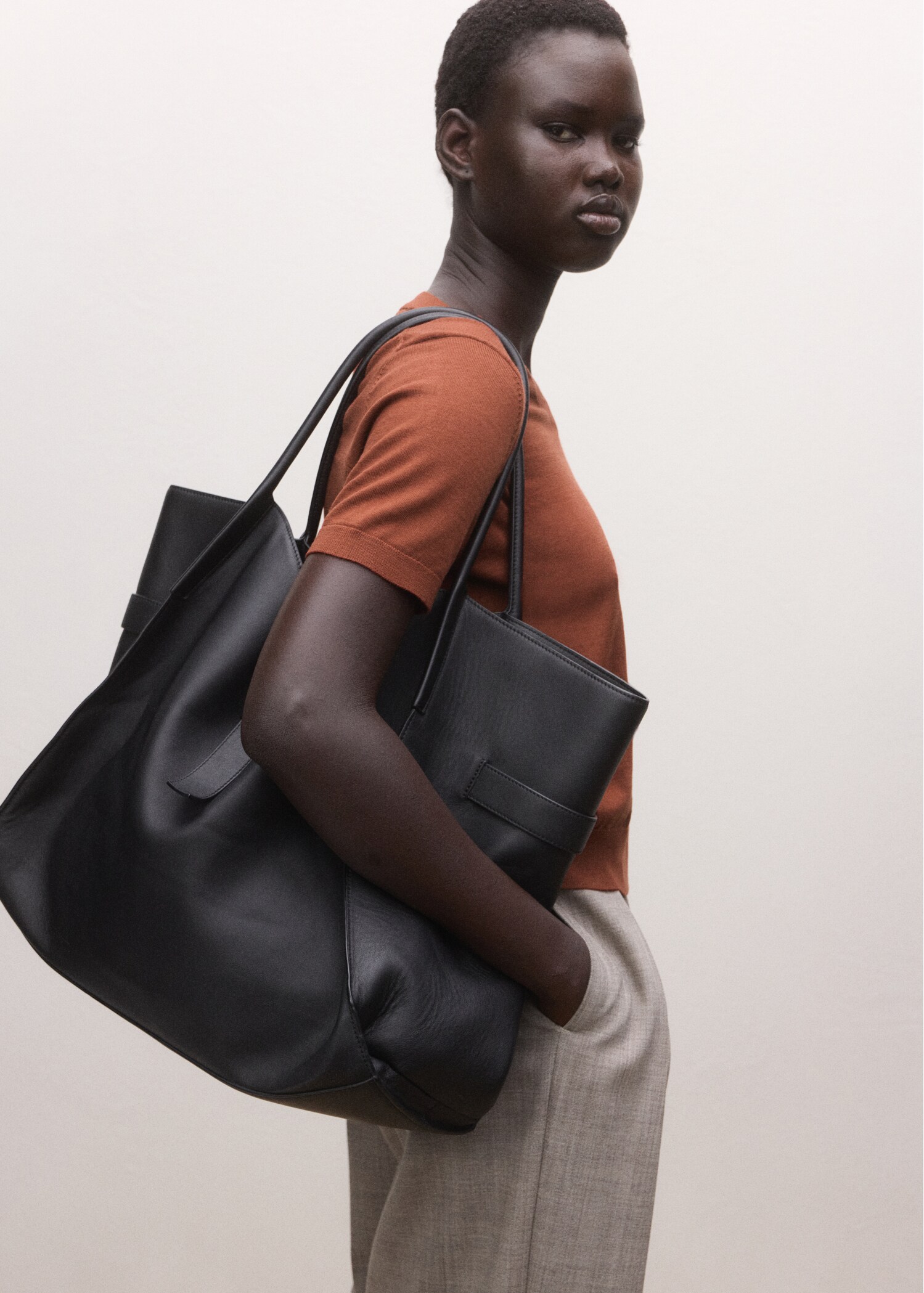 Pull-over 100 % laine manches courtes - Plan moyen