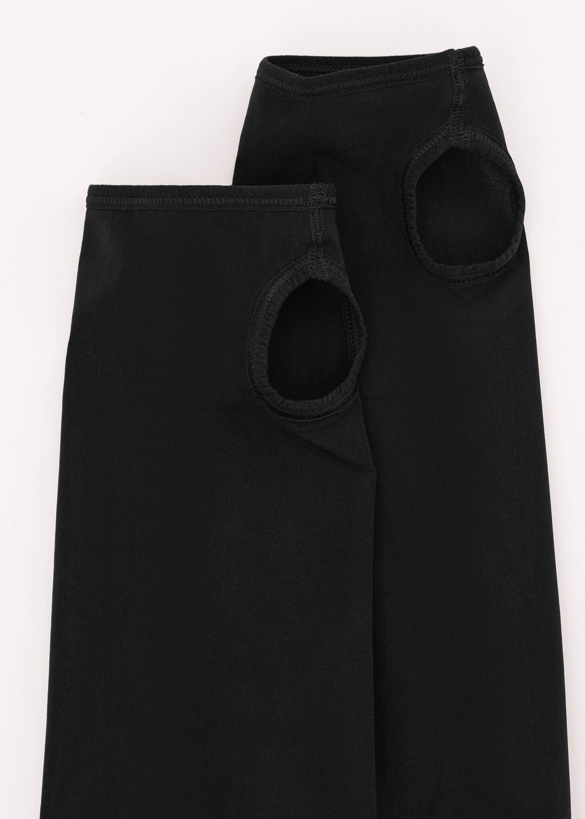 Chaussettes à bout ouvert - Plan moyen, Noir. Ref: 27064441-00.