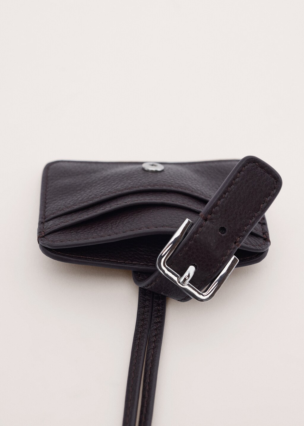 100% leather cardholder with buckle closure - image 4