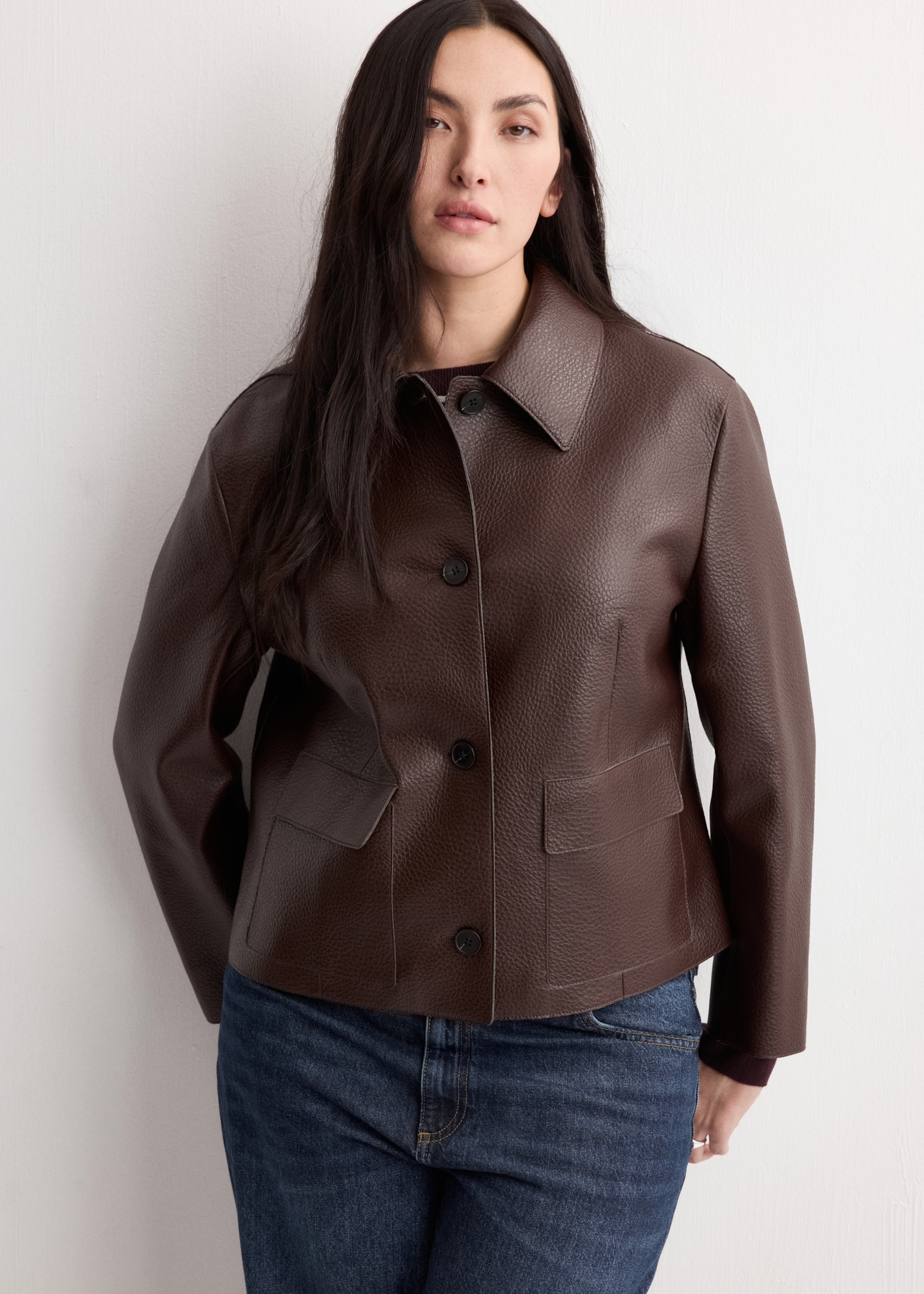 Veste cuir synthétique poches - Détail de l'article 5, Grenat. Ref: 27064775-00.